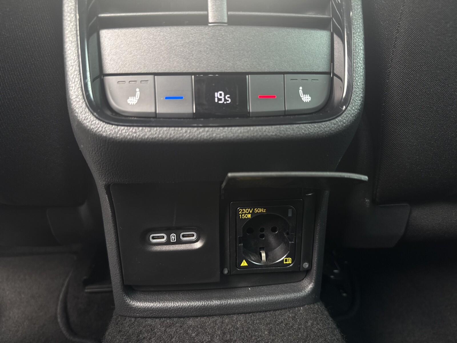 Škoda Octavia Combi - zdjęcie 34