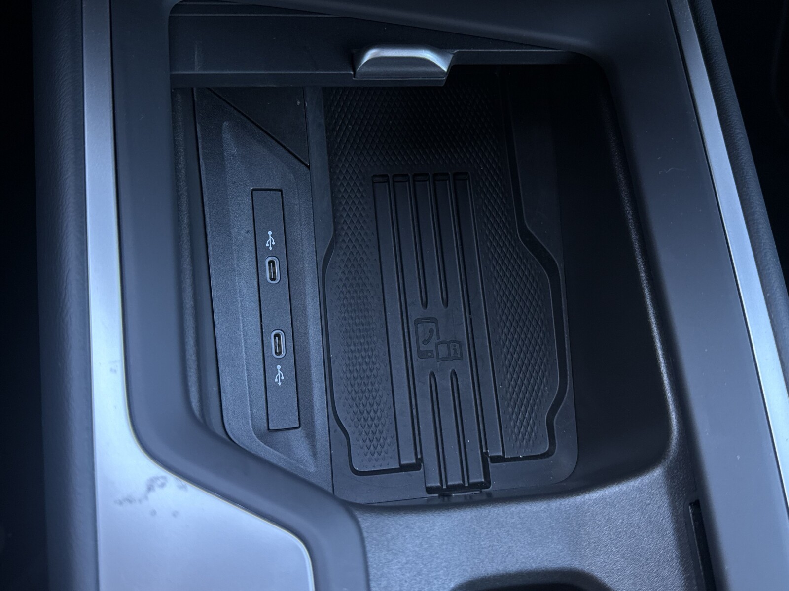 Volkswagen Passat Variant - zdjęcie 23