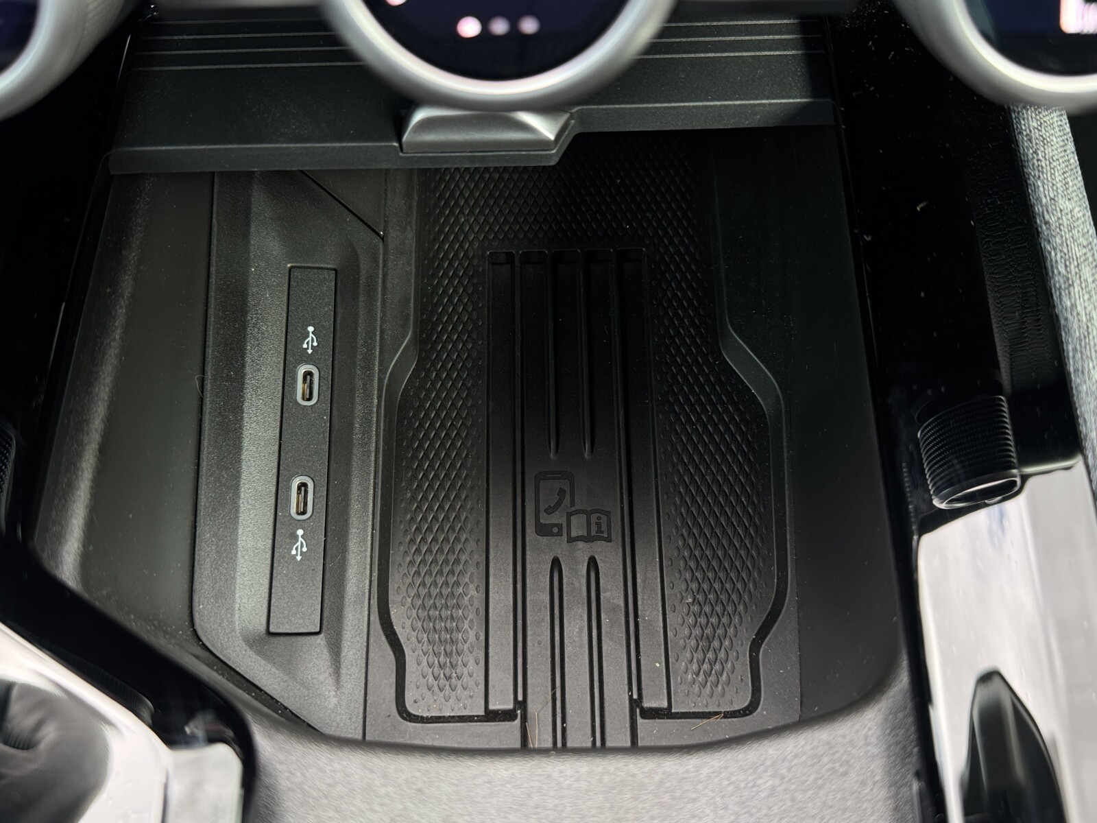Škoda Superb - zdjęcie 25