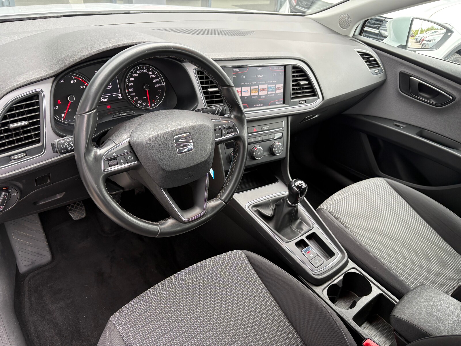 Seat Leon - zdjęcie 11