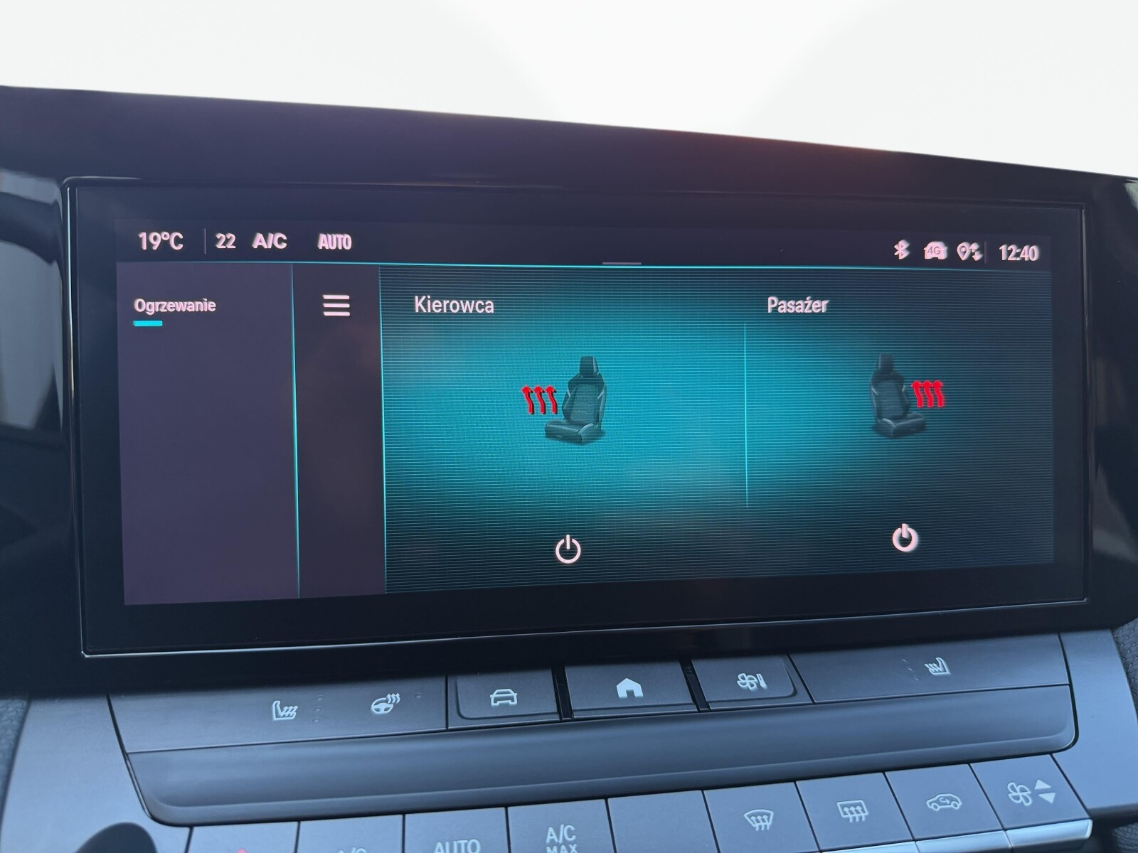 Opel Astra - zdjęcie 25