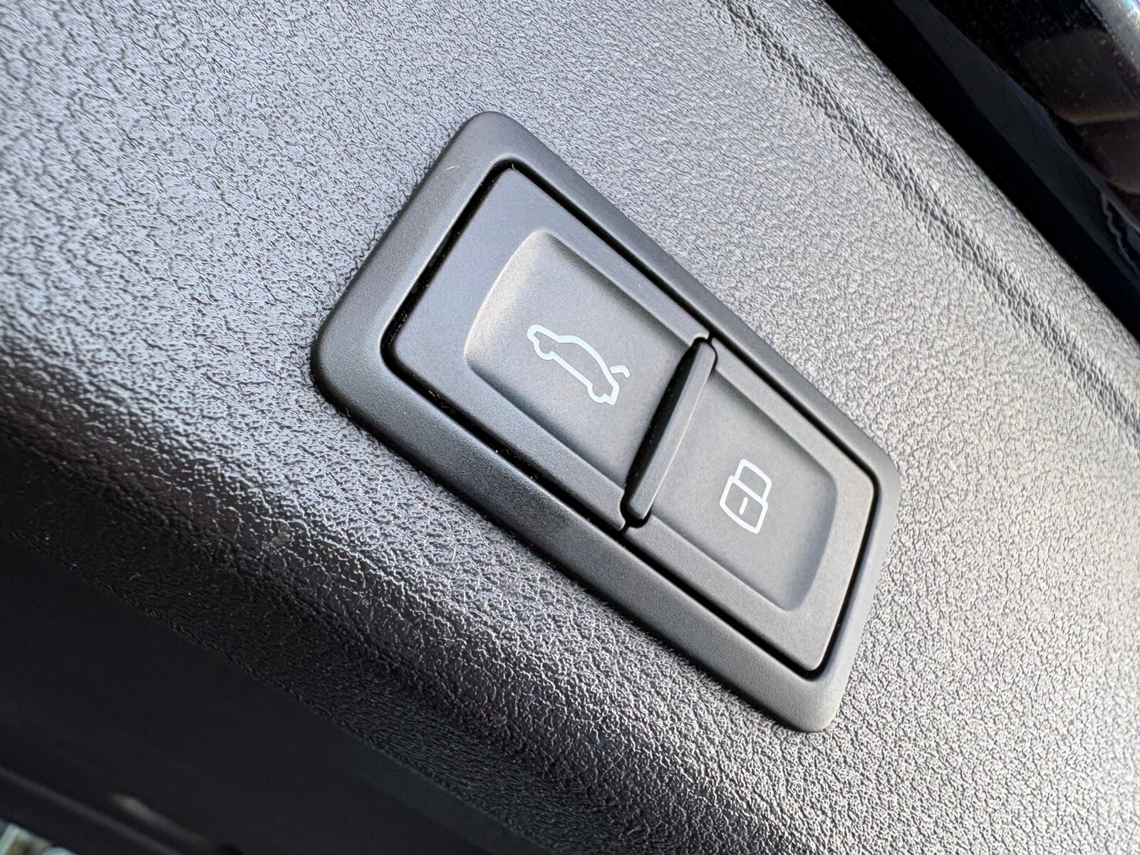 Audi A4 Avant - zdjęcie 19
