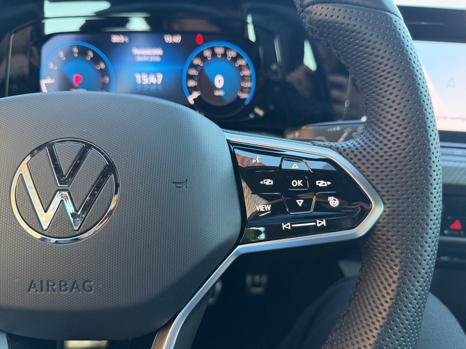 Volkswagen Golf - zdjęcie 15