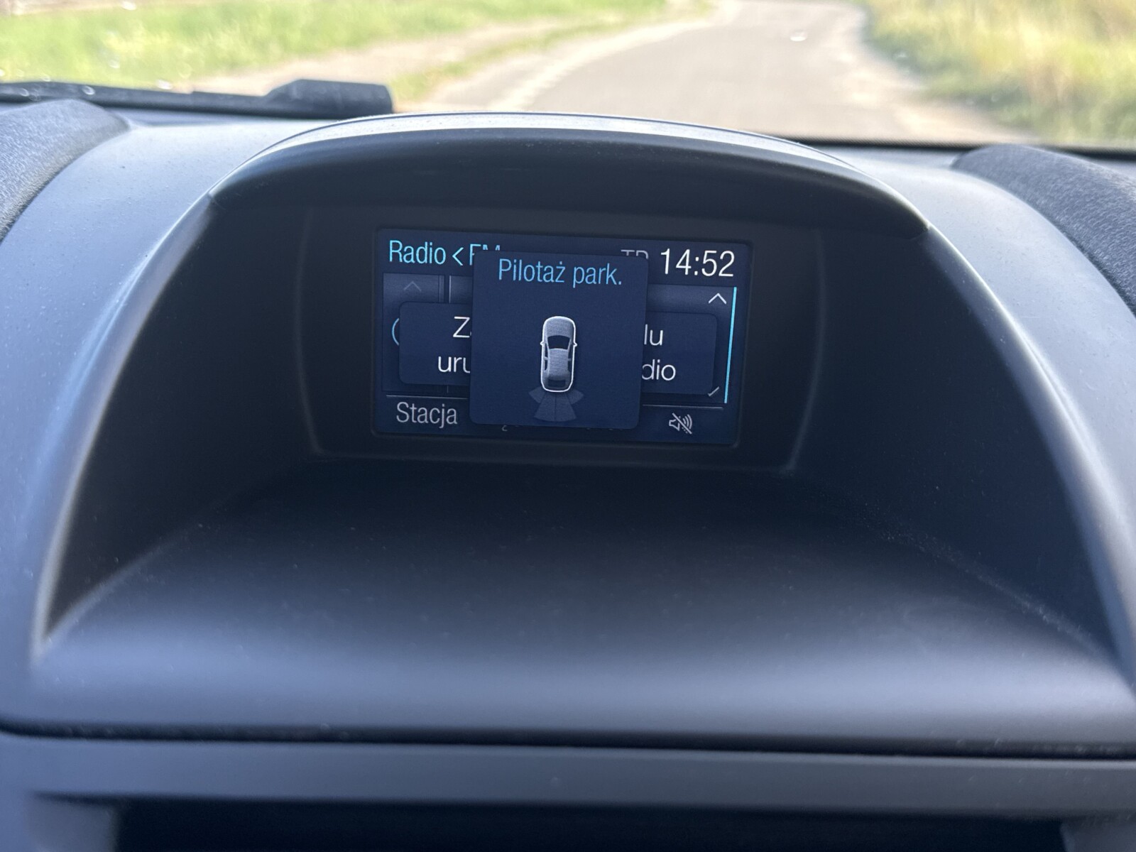 Ford Fiesta - zdjęcie 18