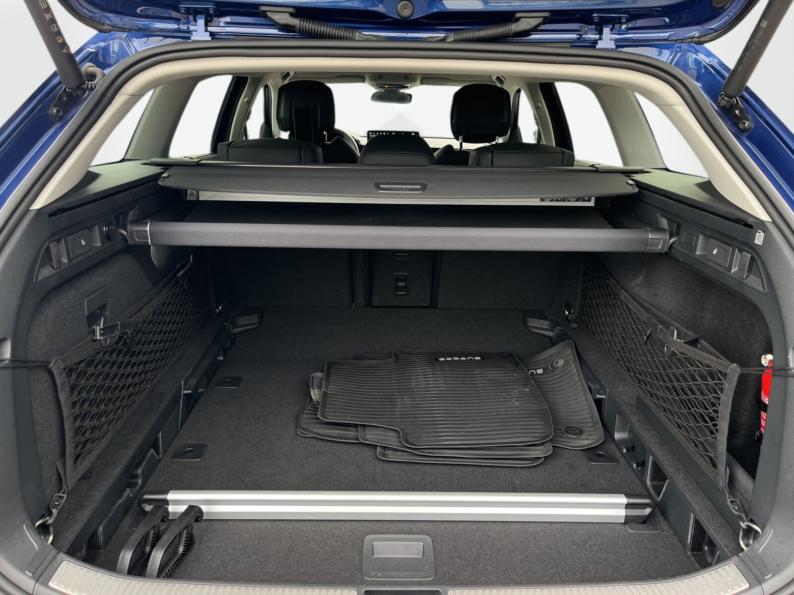 Škoda Superb Combi - zdjęcie 12