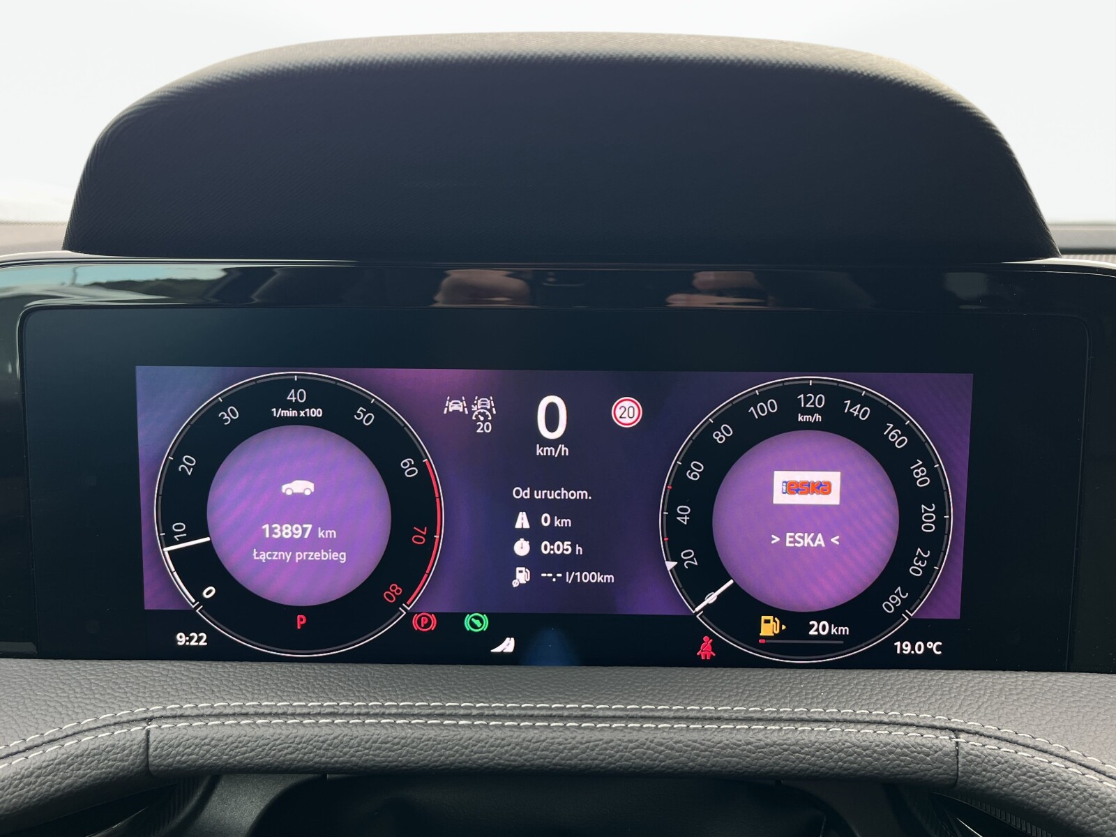 Škoda Superb Combi - zdjęcie 16