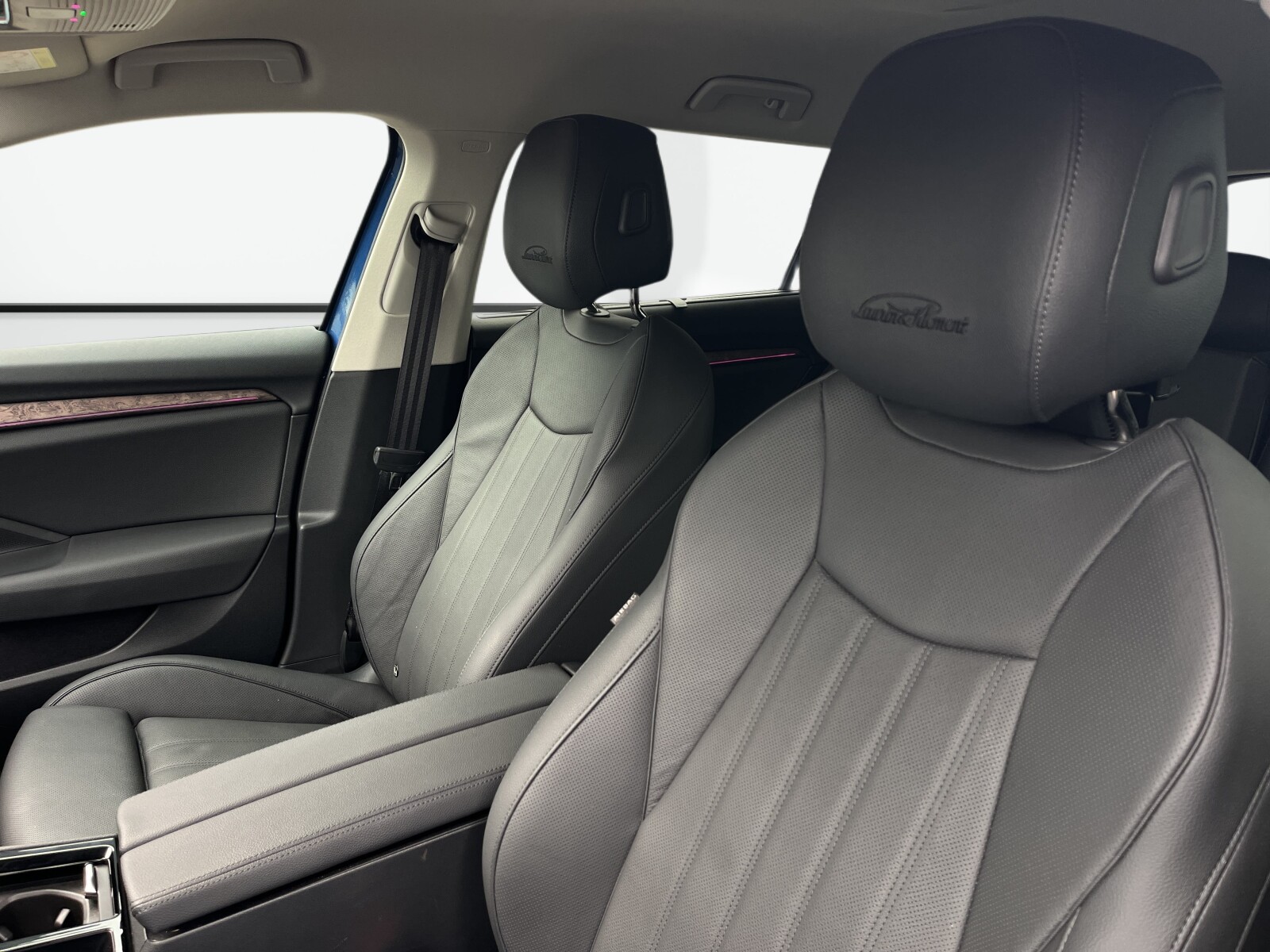 Škoda Superb Combi - zdjęcie 9