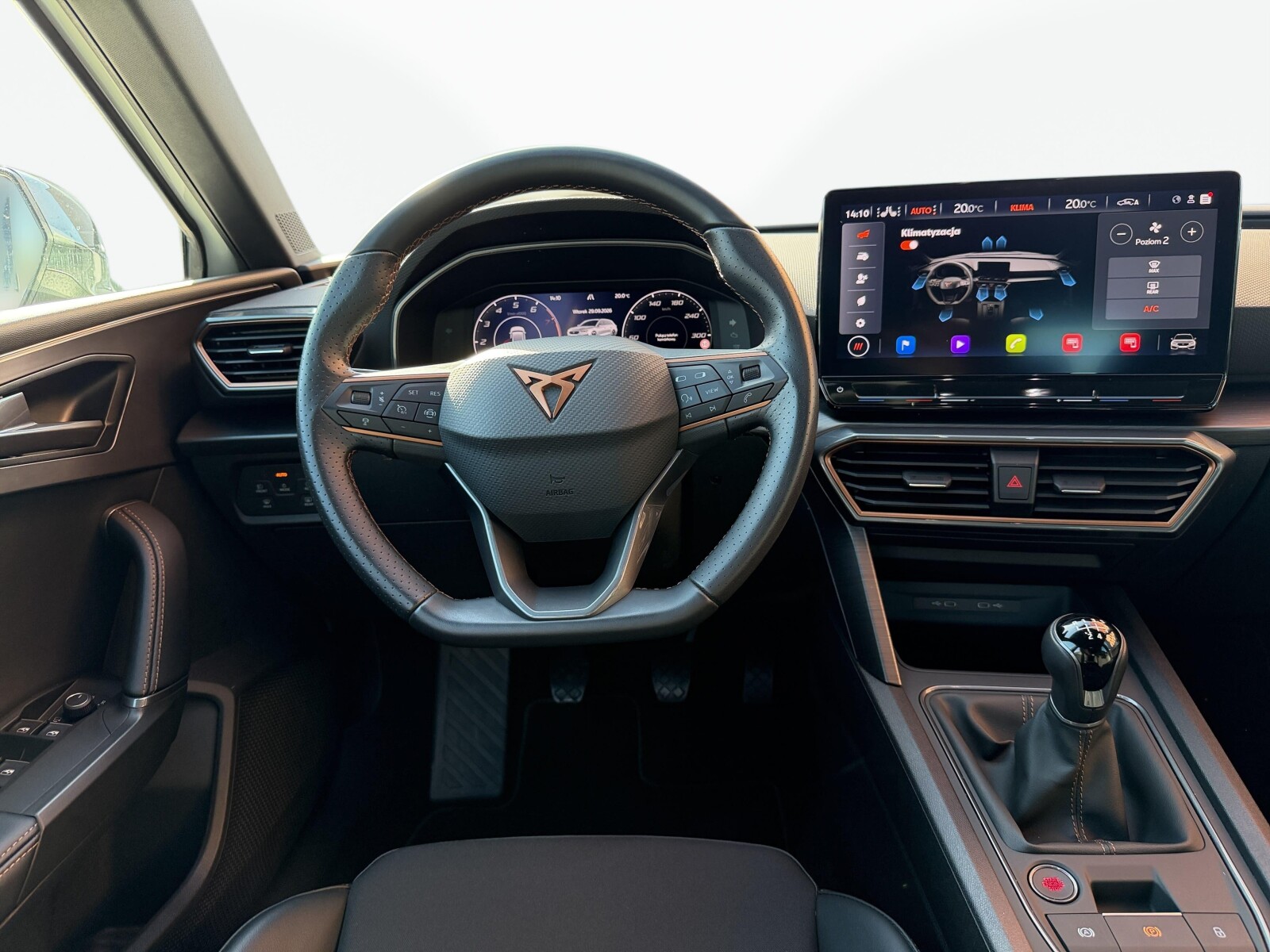 Cupra Leon - zdjęcie 17