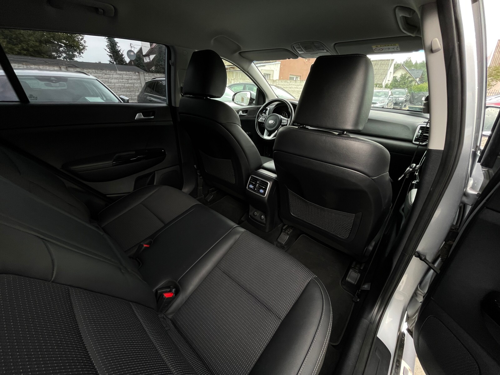 Kia Sportage - zdjęcie 14
