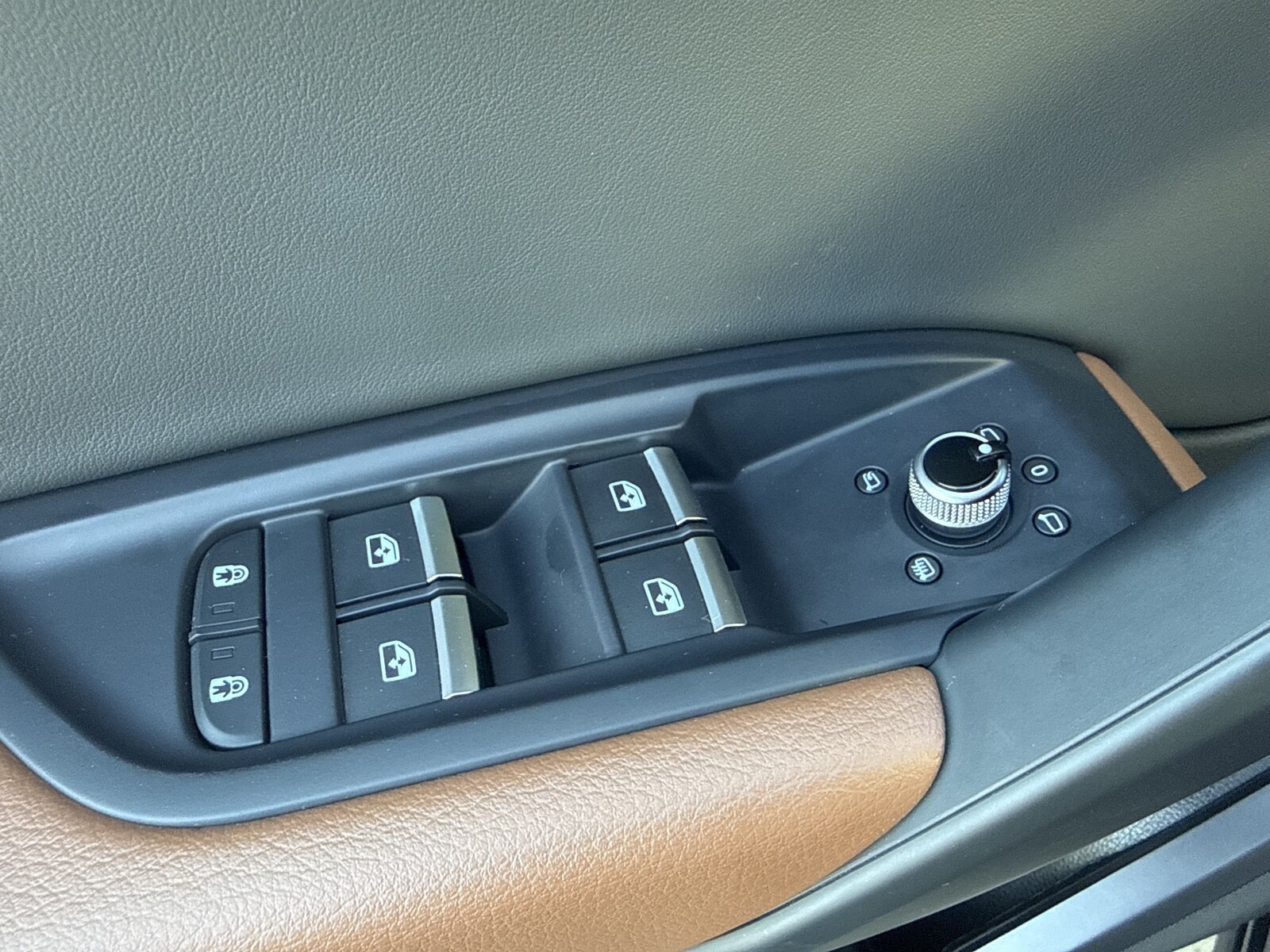 Audi Q5 - zdjęcie 11