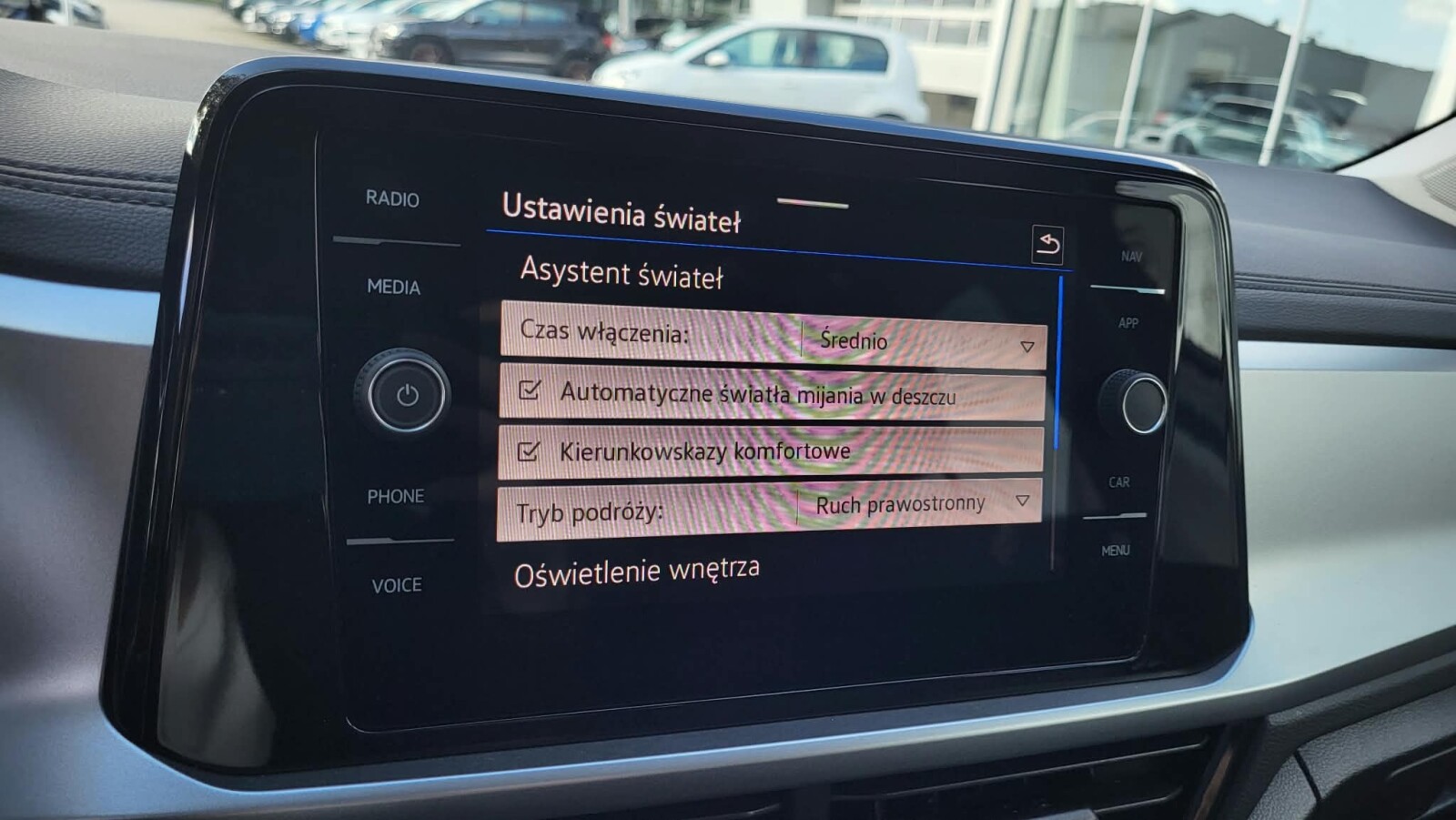 Volkswagen T-Roc - zdjęcie 26