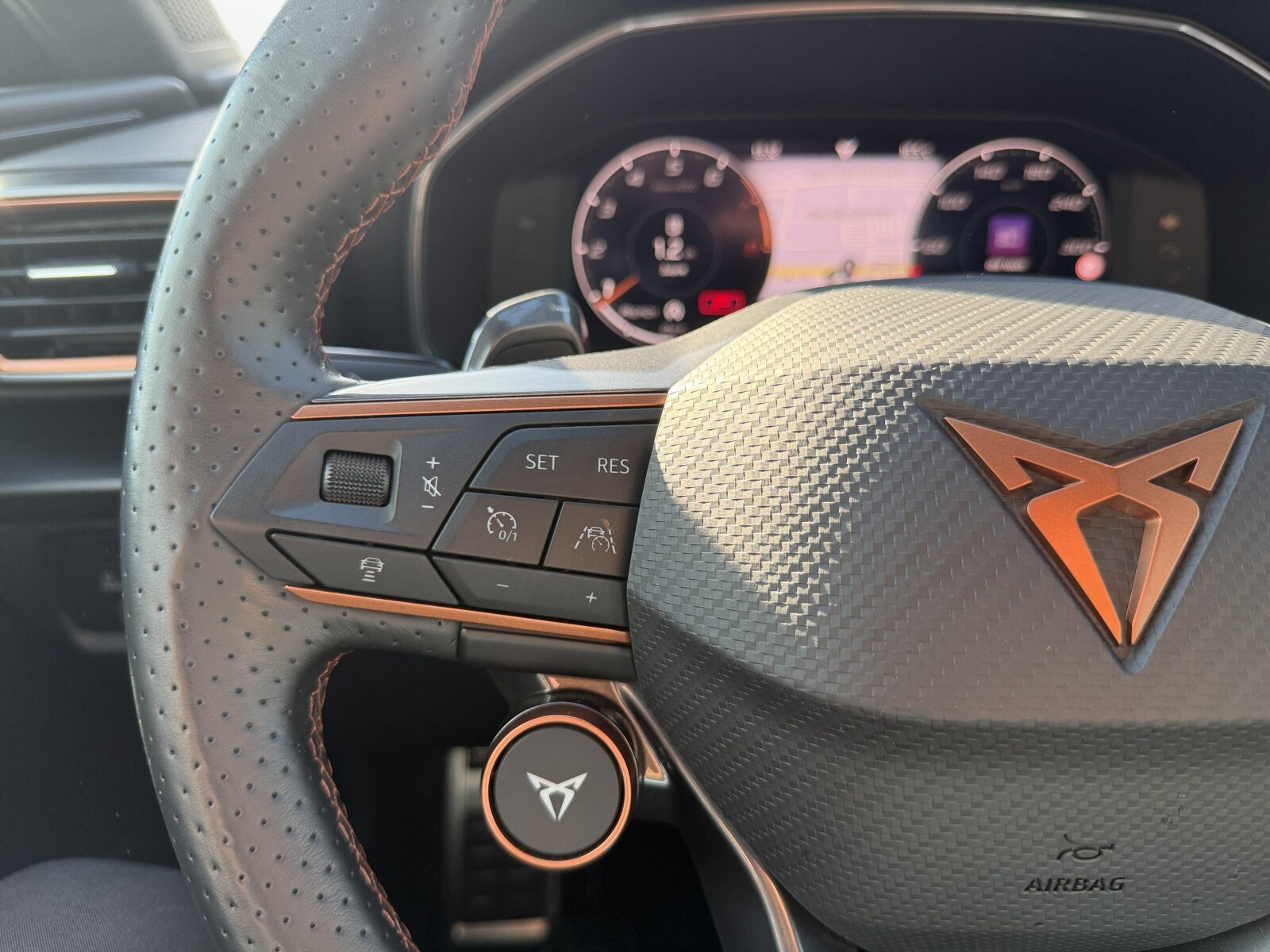 Cupra Leon - zdjęcie 14
