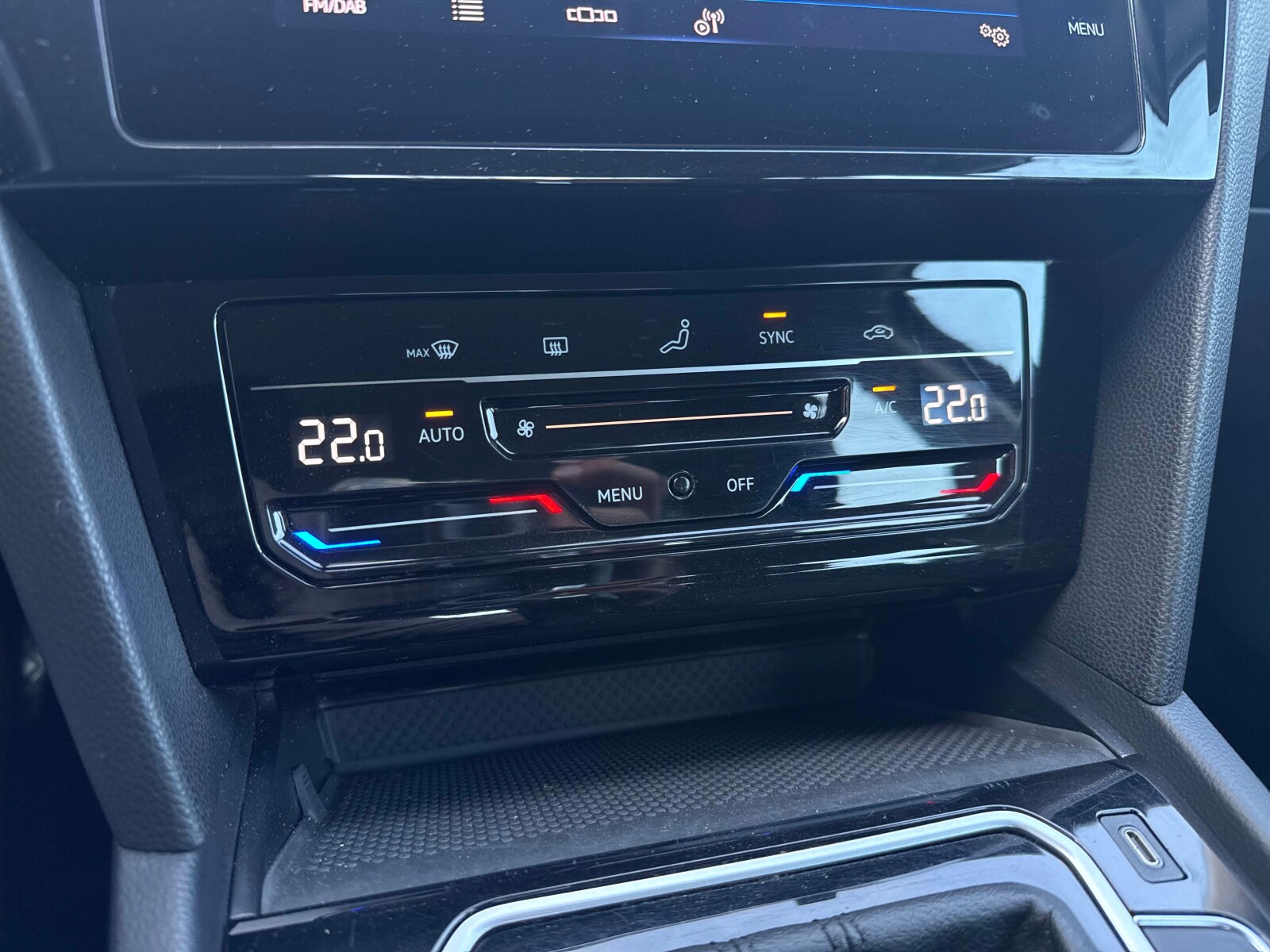 Volkswagen Passat - zdjęcie 20