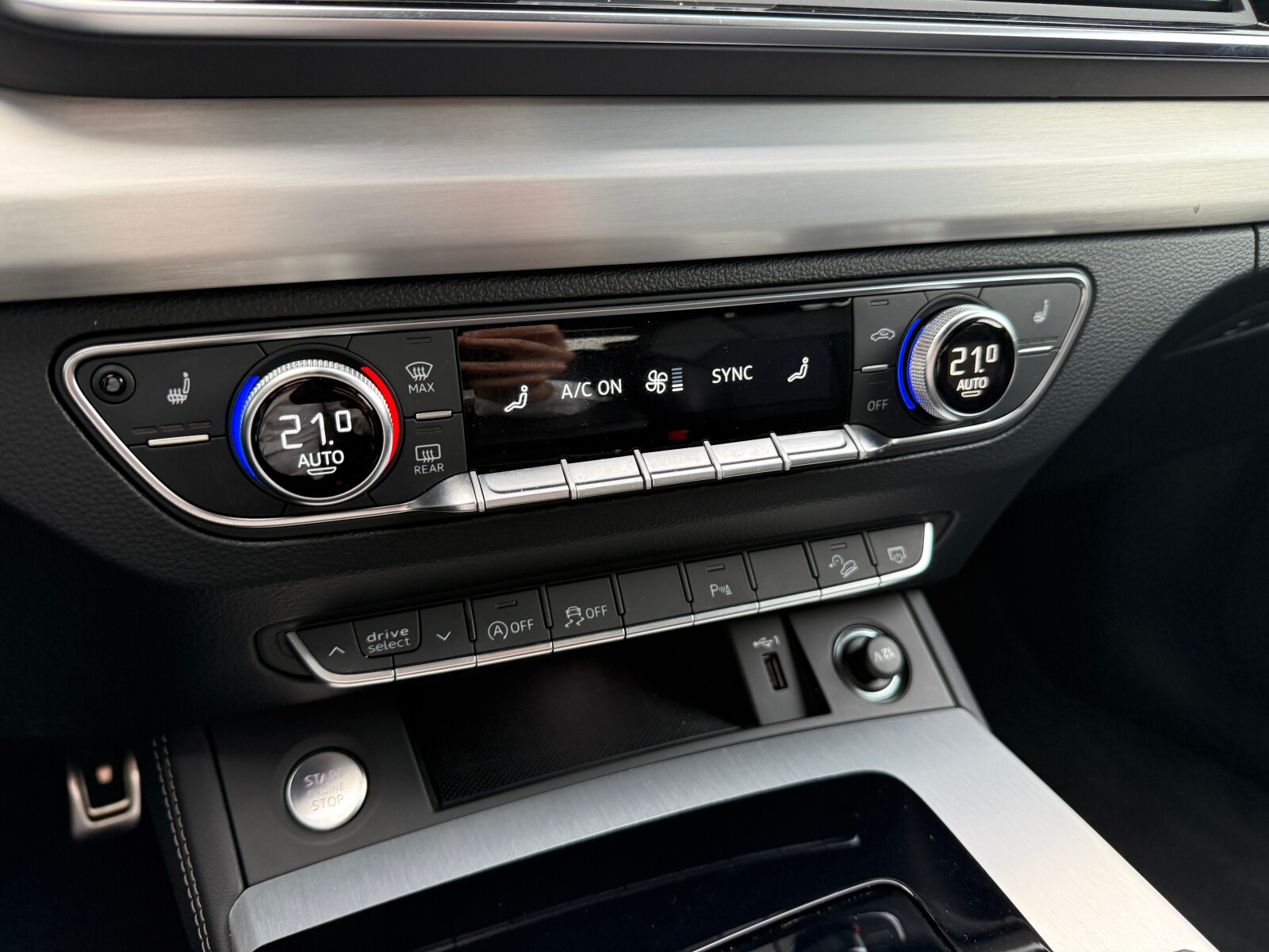 Audi Q5 - zdjęcie 24