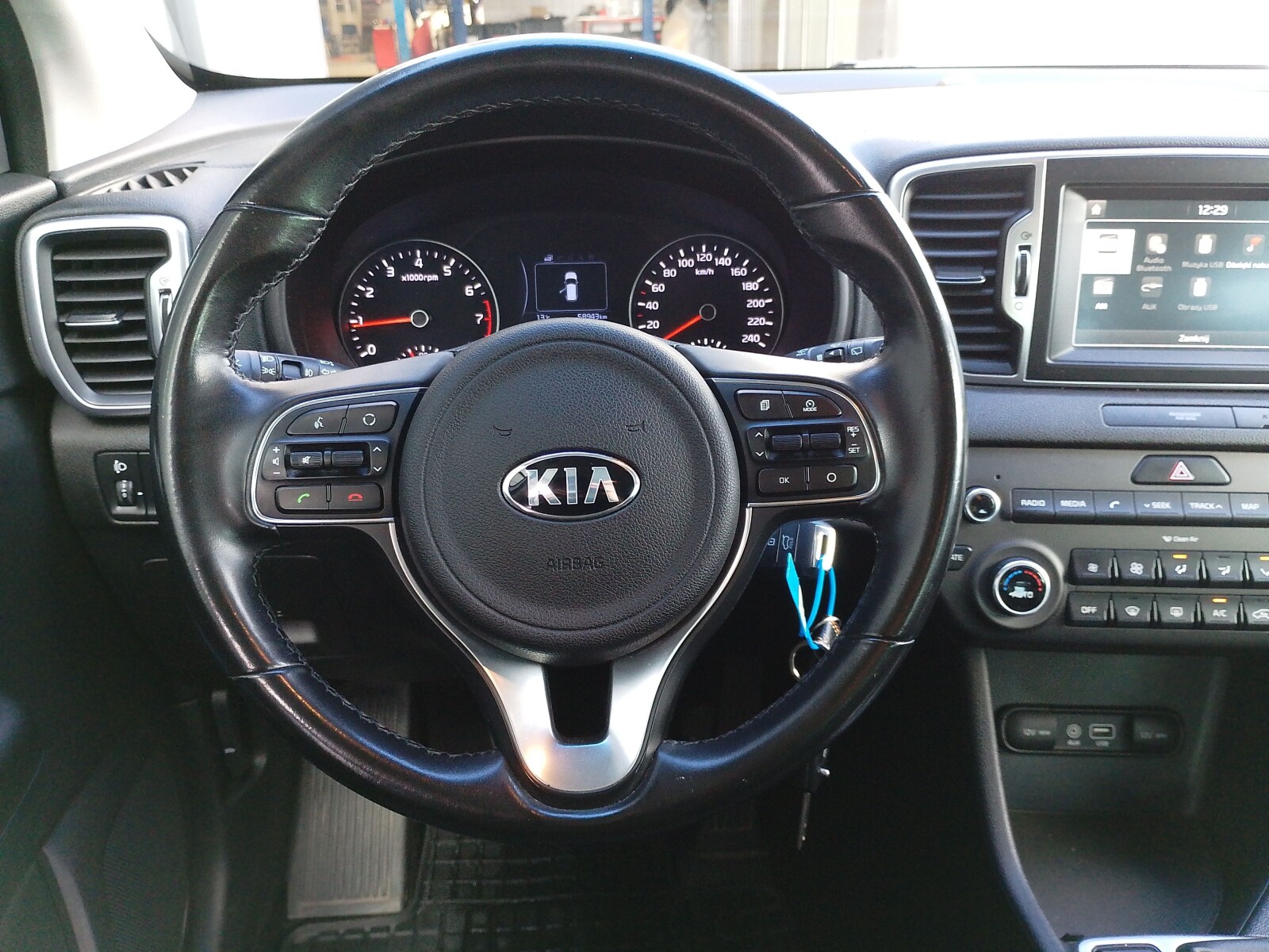 Kia Sportage - zdjęcie 16