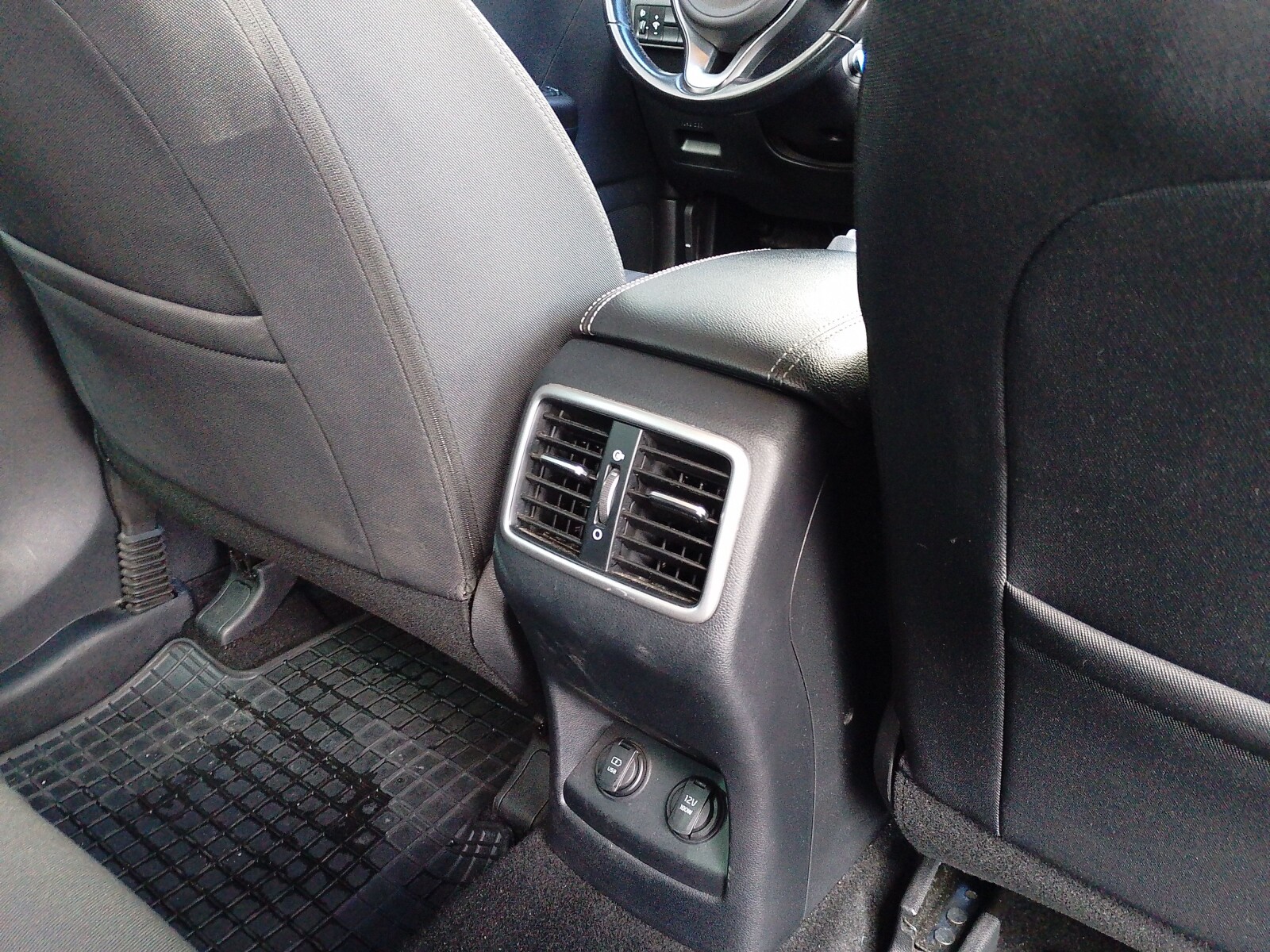 Kia Sportage - zdjęcie 21