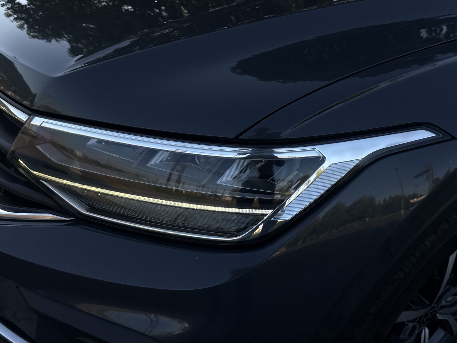 Volkswagen Tiguan - zdjęcie 37