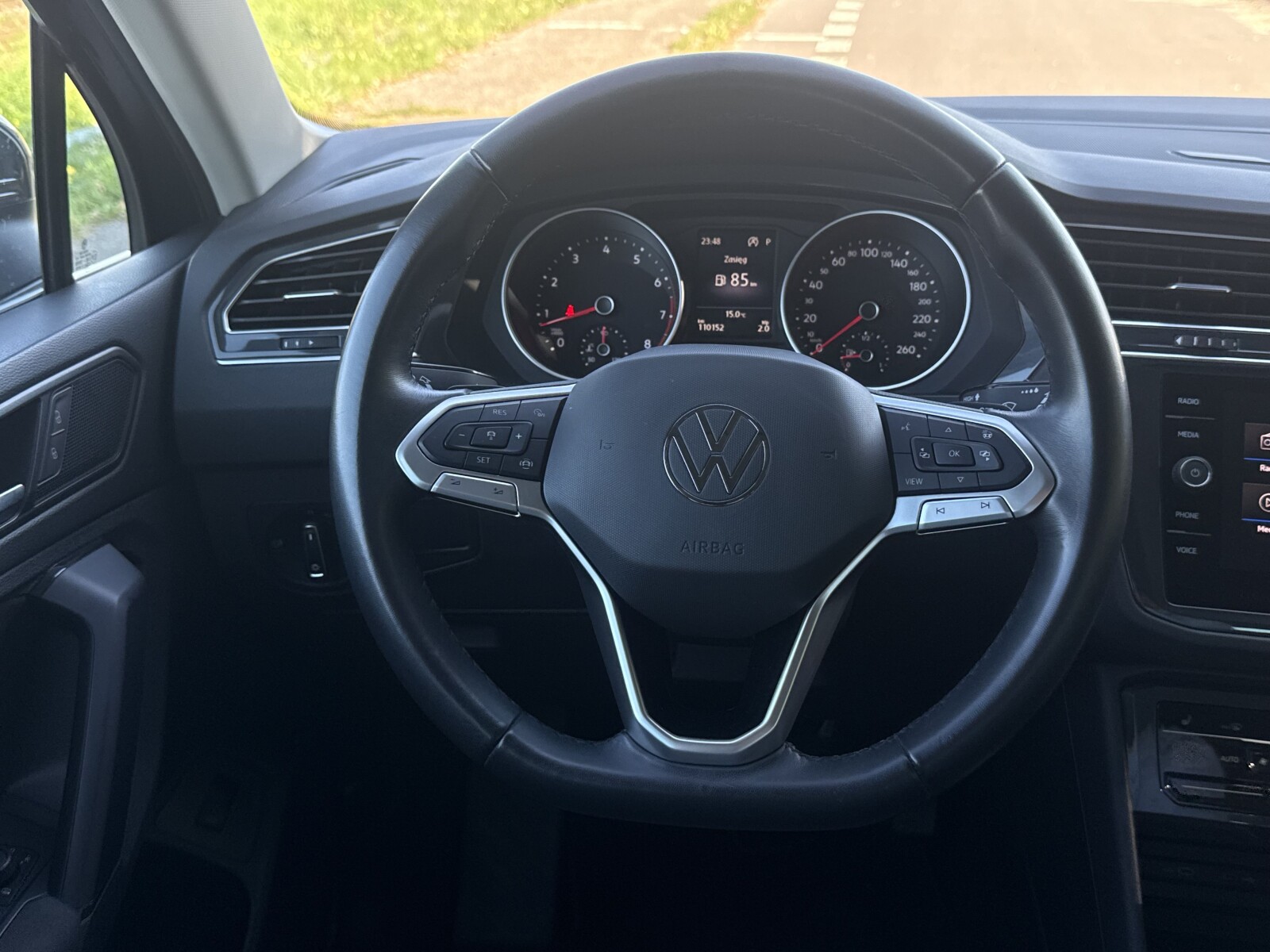Volkswagen Tiguan - zdjęcie 14