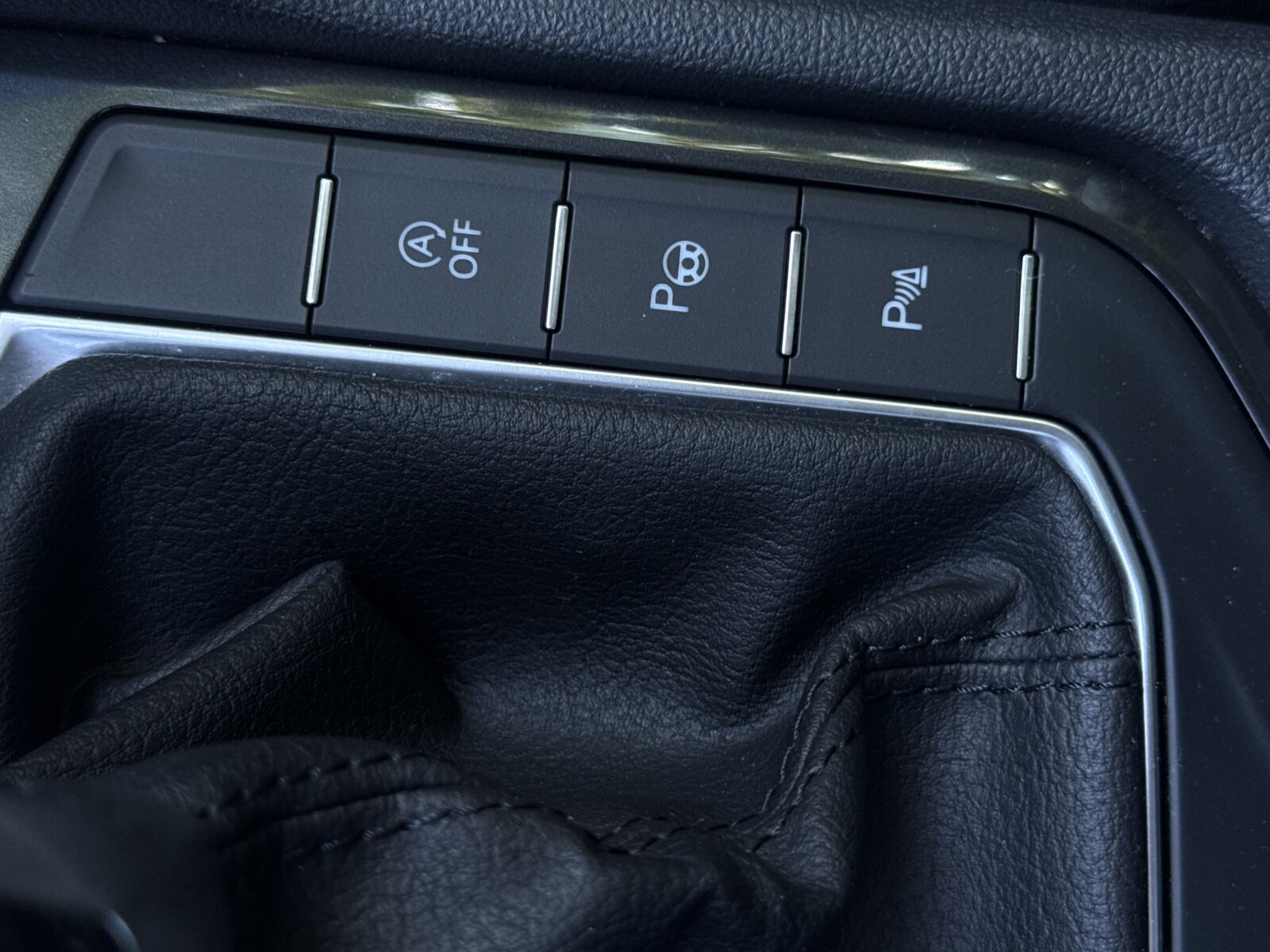 Volkswagen Tiguan - zdjęcie 20