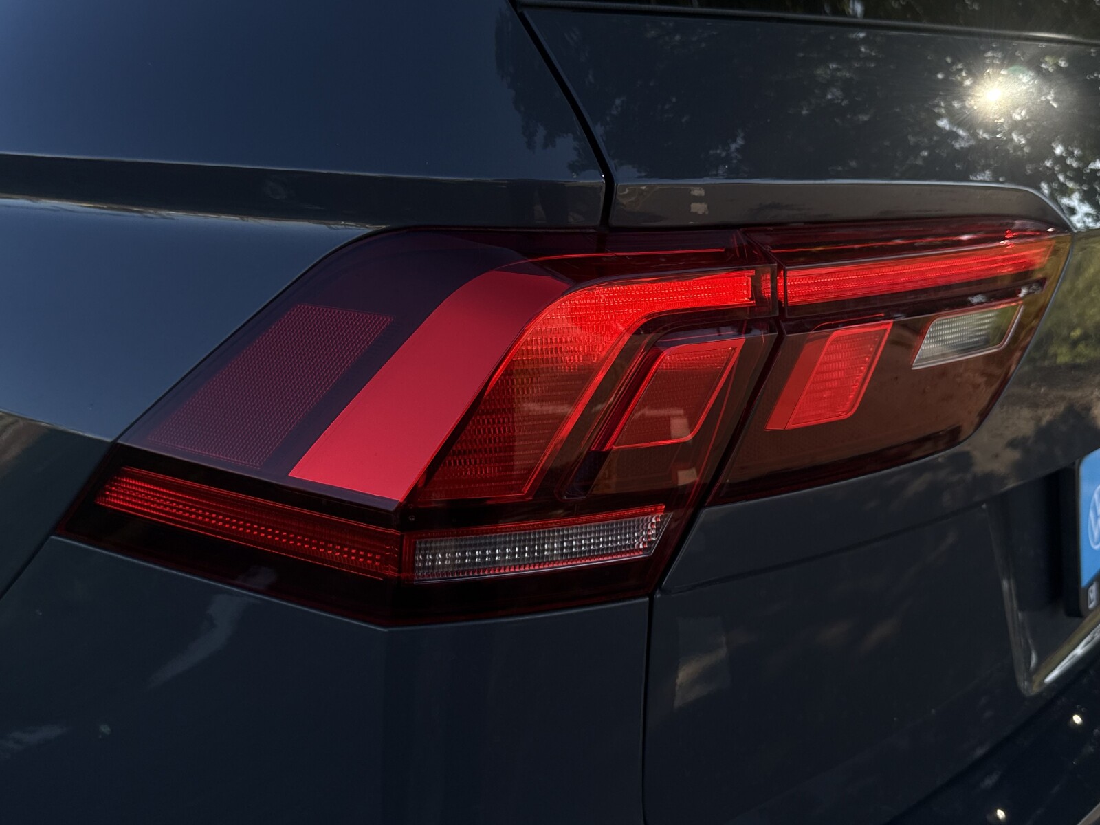Volkswagen Tiguan - zdjęcie 38