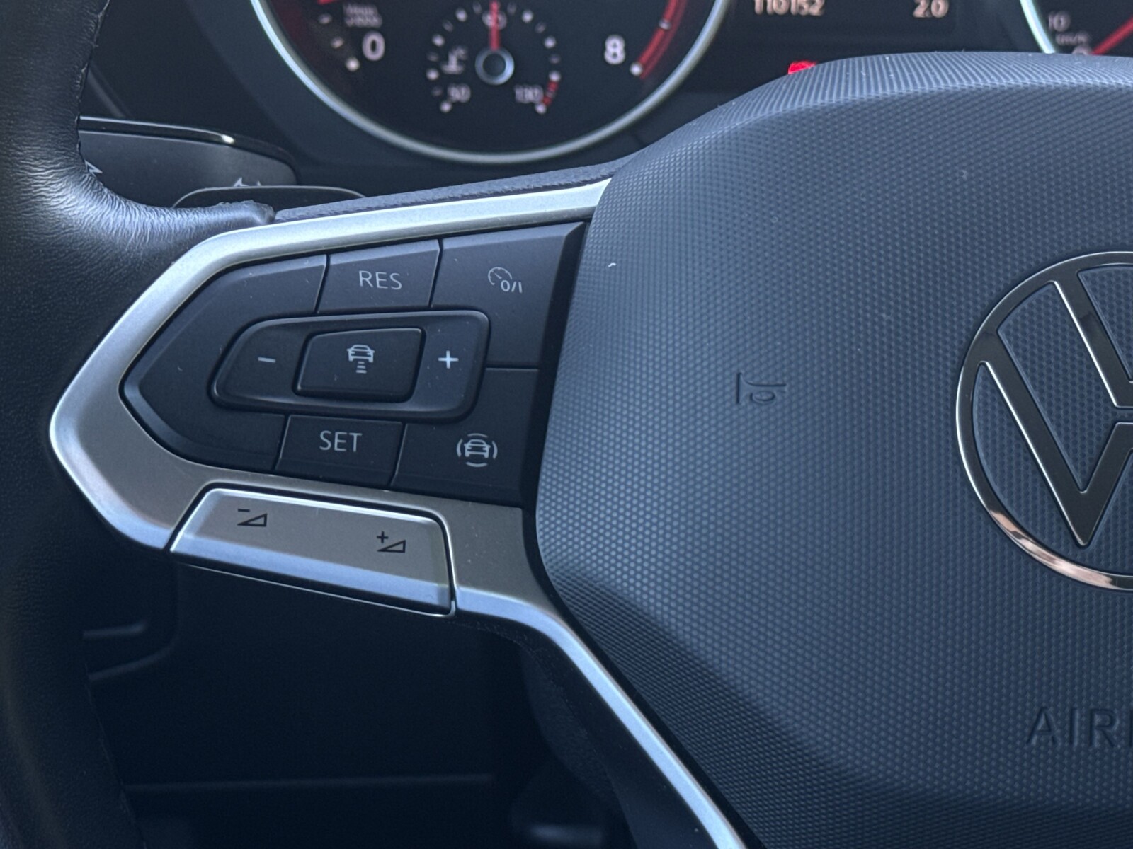 Volkswagen Tiguan - zdjęcie 15