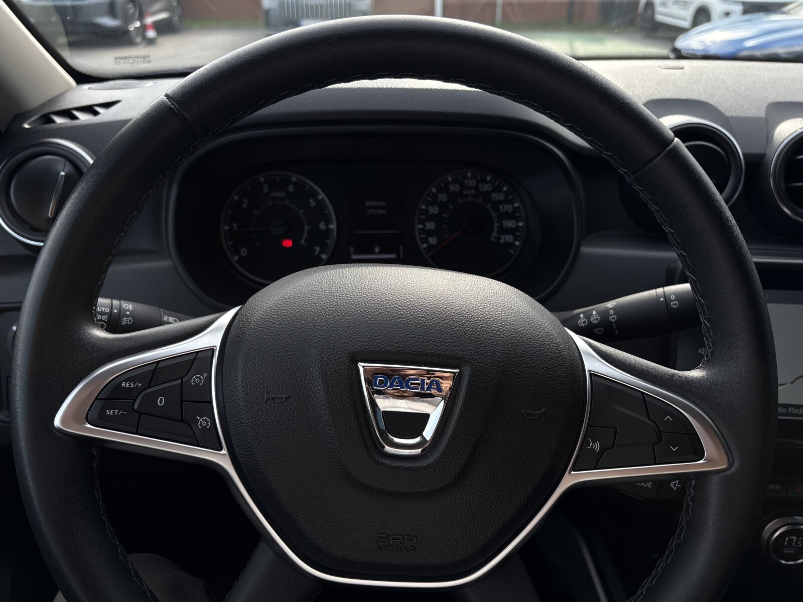 Dacia Duster - zdjęcie 14