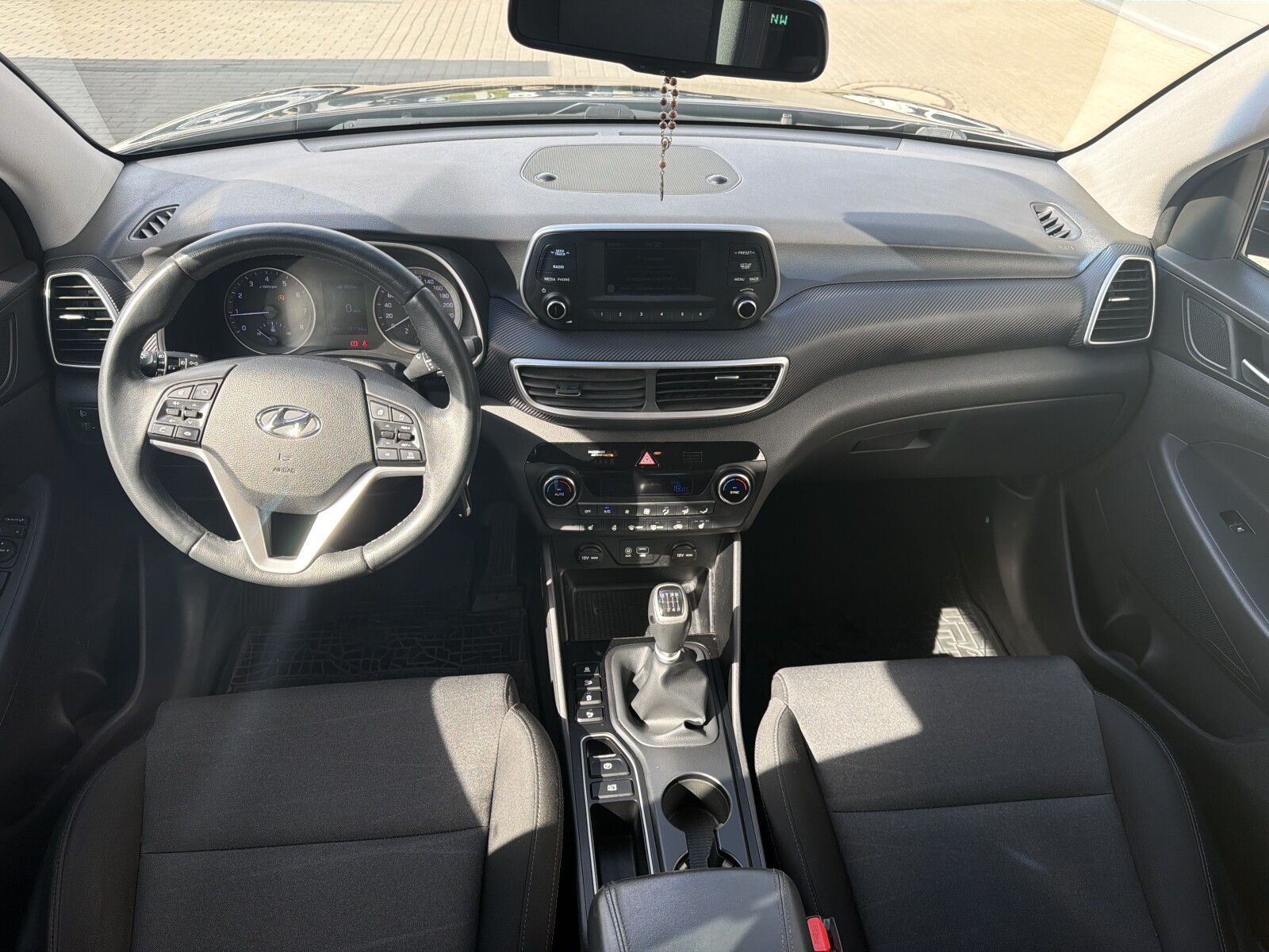 Hyundai Tucson - zdjęcie 15