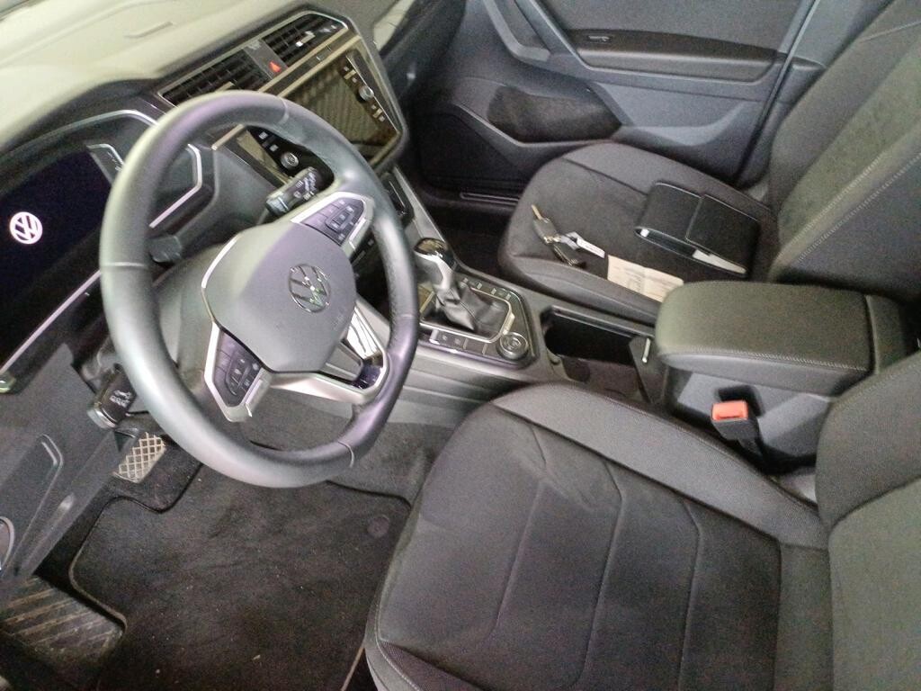 Volkswagen Tiguan - zdjęcie 6