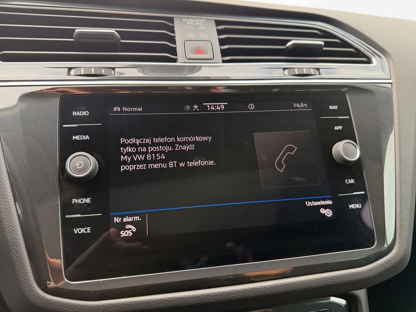 Volkswagen Tiguan - zdjęcie 24