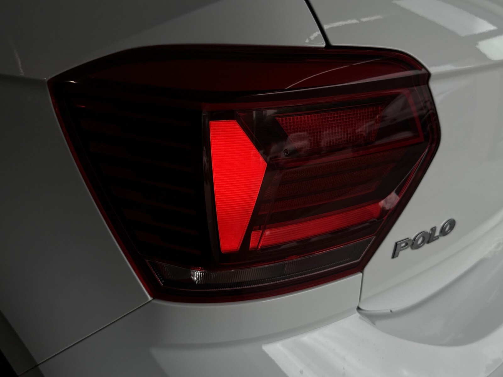 Volkswagen Polo - zdjęcie 36