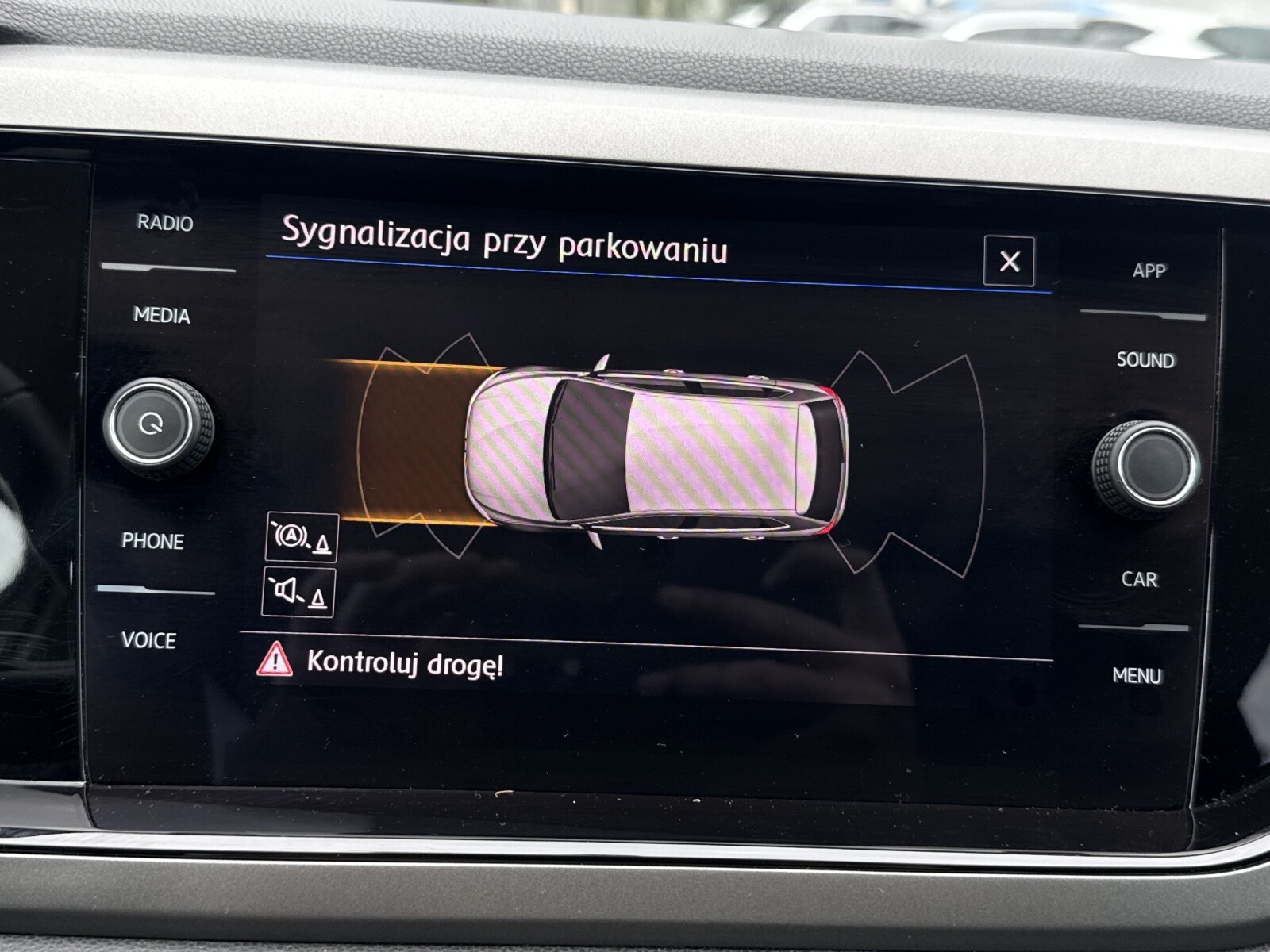 Volkswagen Polo - zdjęcie 24