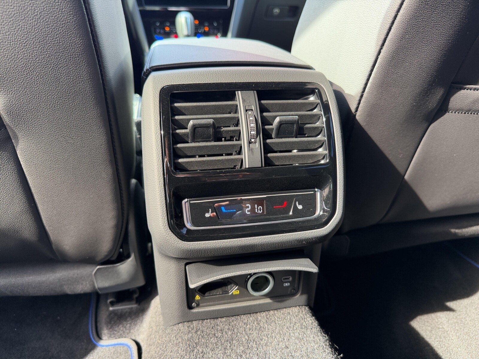 Volkswagen Arteon Shooting Brake - zdjęcie 34