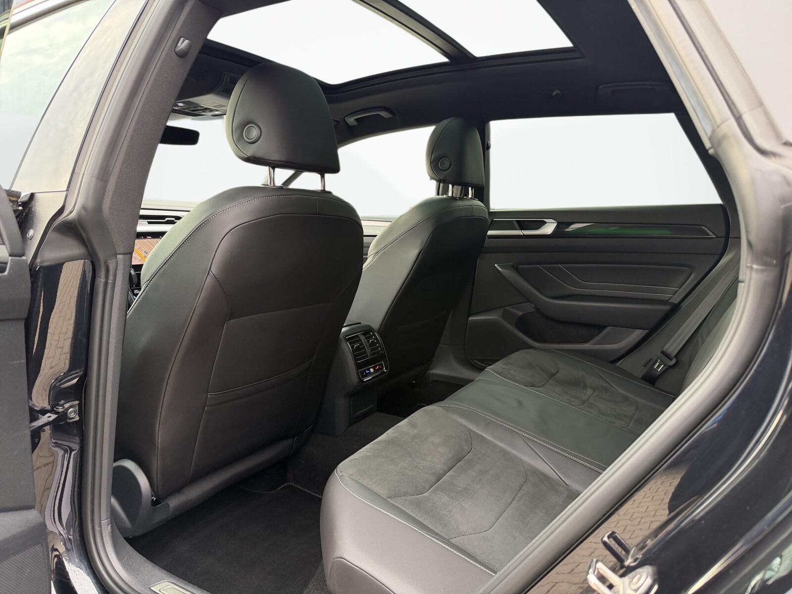 Volkswagen Arteon Shooting Brake - zdjęcie 34
