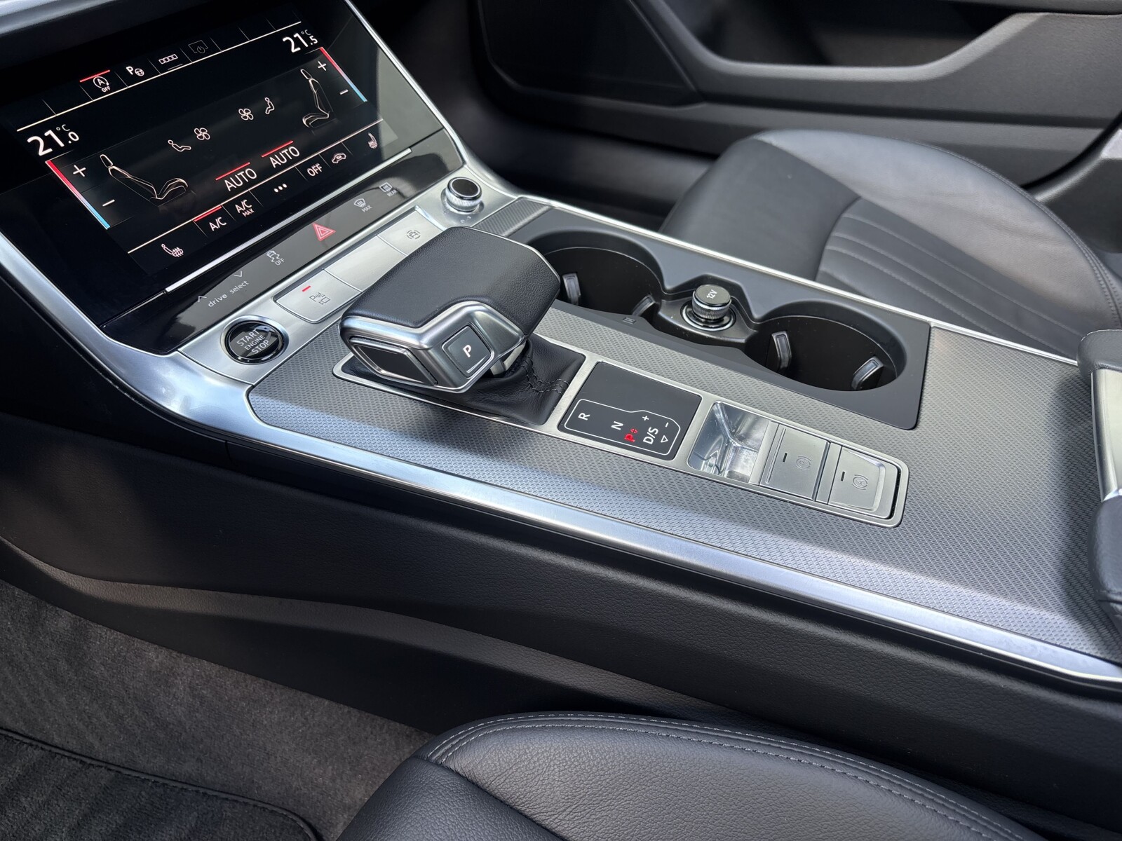 Audi A6 Avant - zdjęcie 21