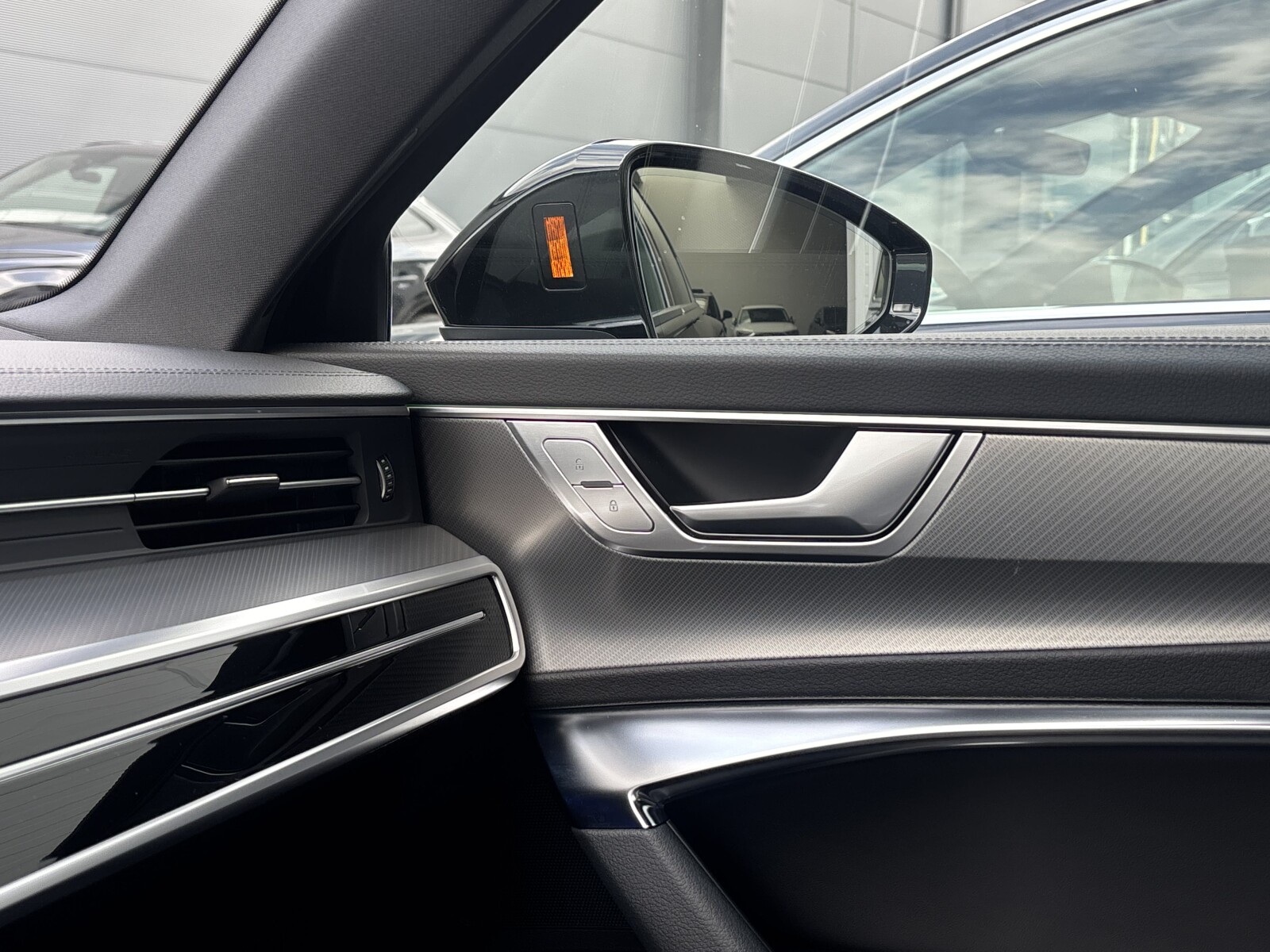 Audi A6 Avant - zdjęcie 28