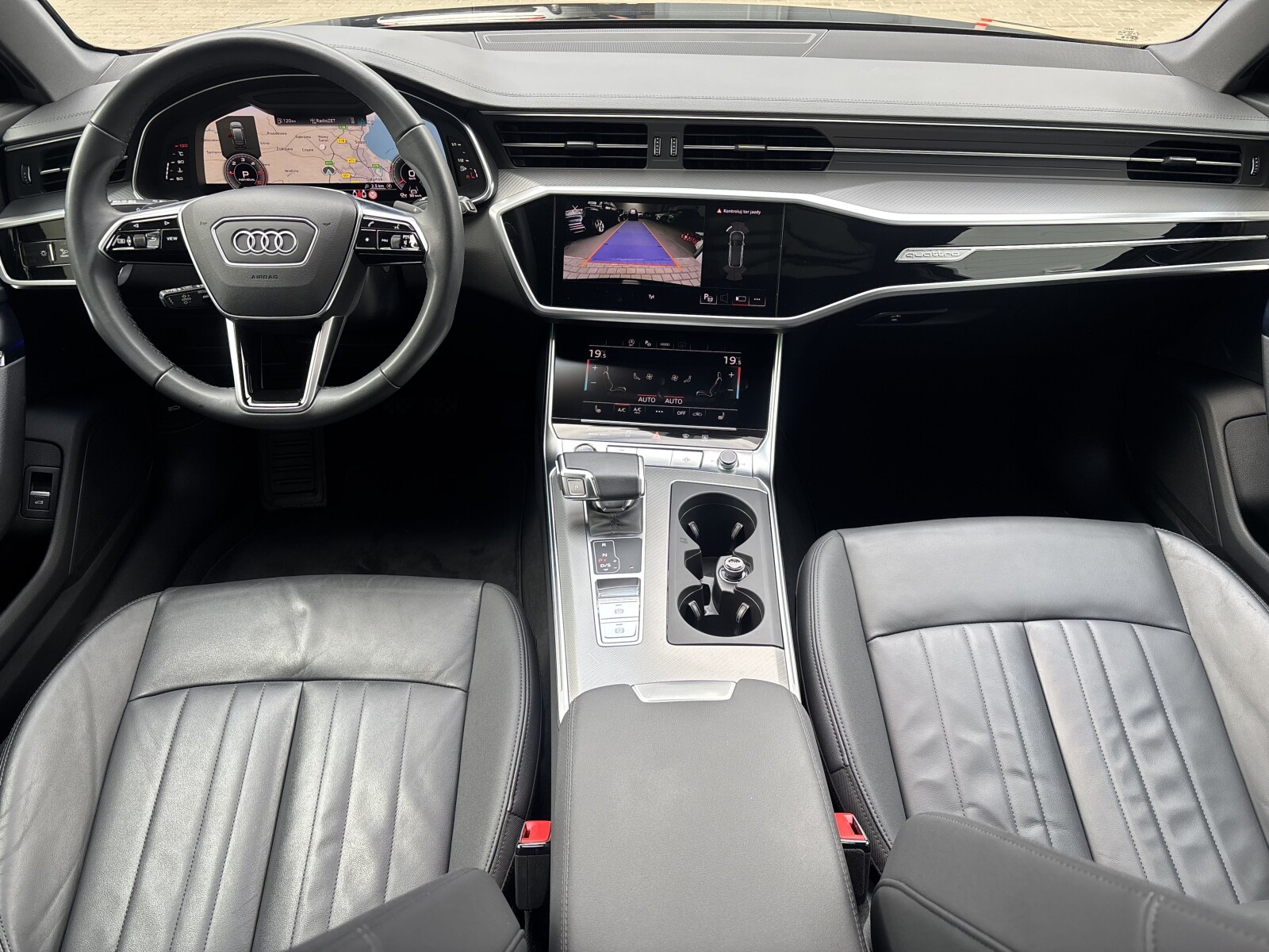 Audi A6 Avant - zdjęcie 10