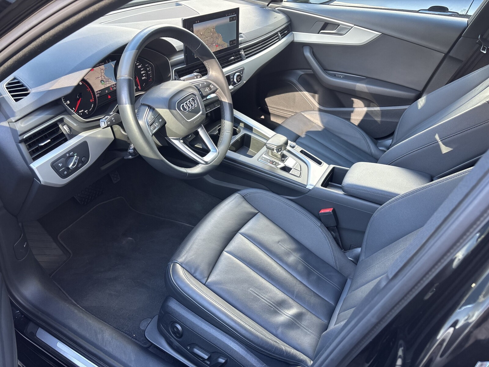 Audi A4 Avant - zdjęcie 15