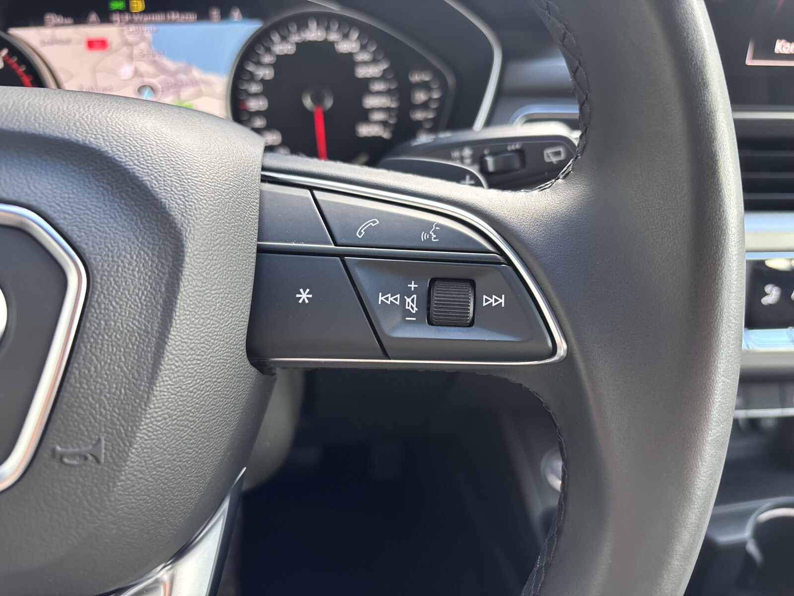 Audi A4 Avant - zdjęcie 14