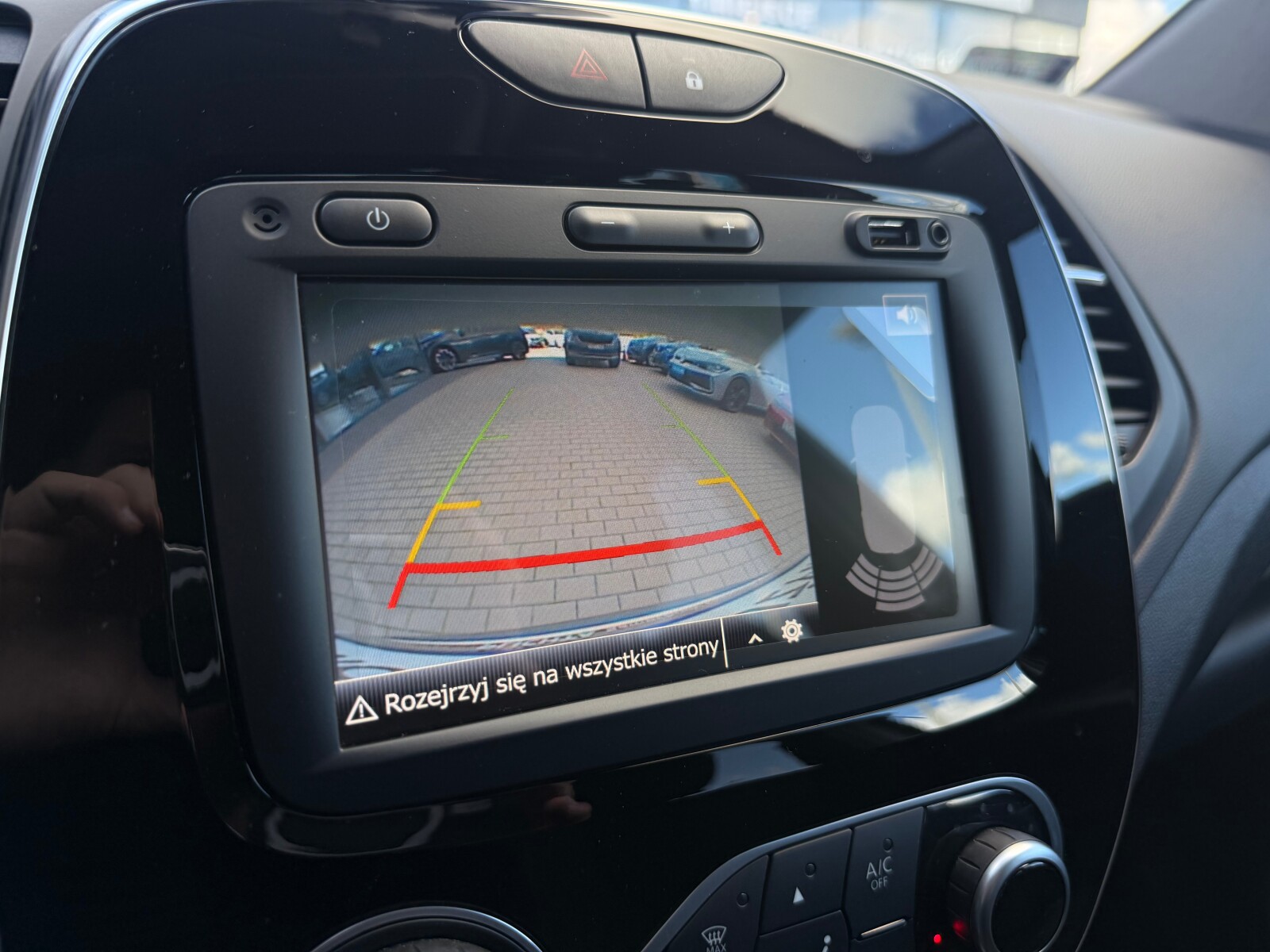 Renault Captur - zdjęcie 21