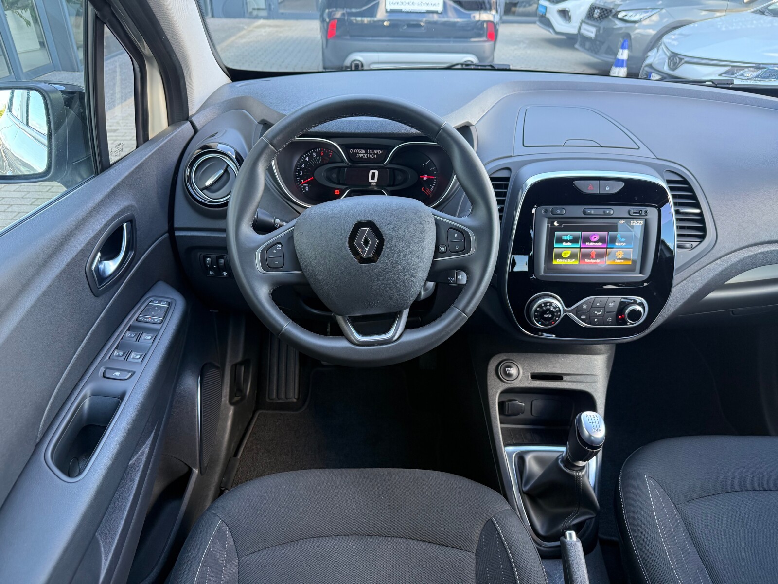 Renault Captur - zdjęcie 10
