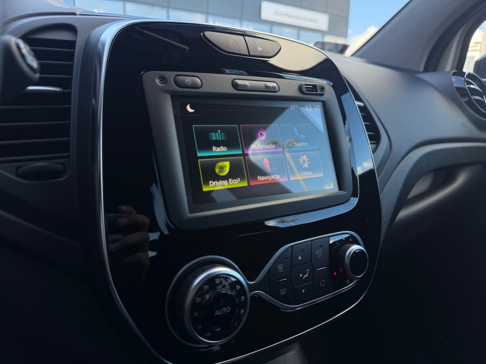 Renault Captur - zdjęcie 19