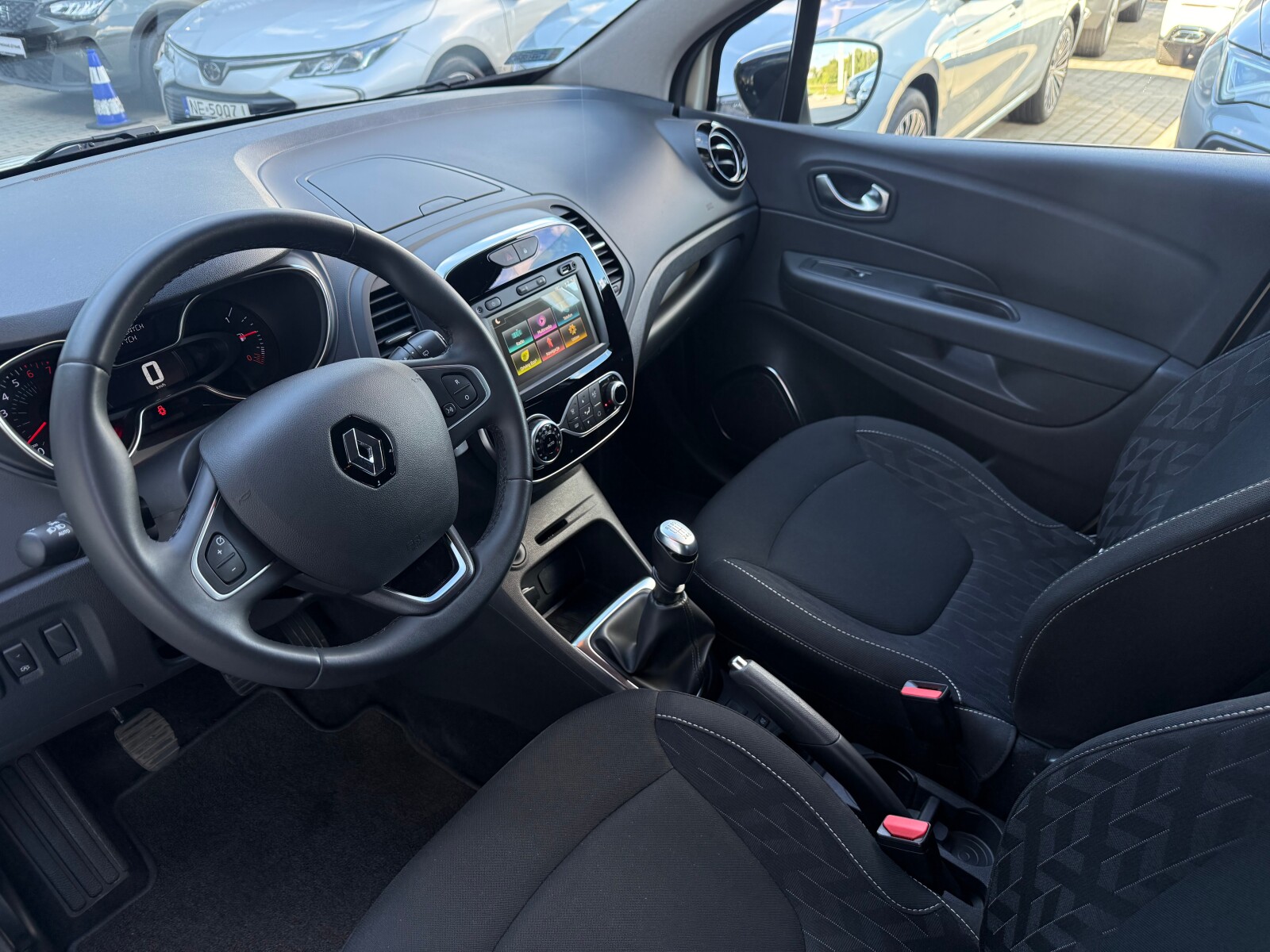 Renault Captur - zdjęcie 11