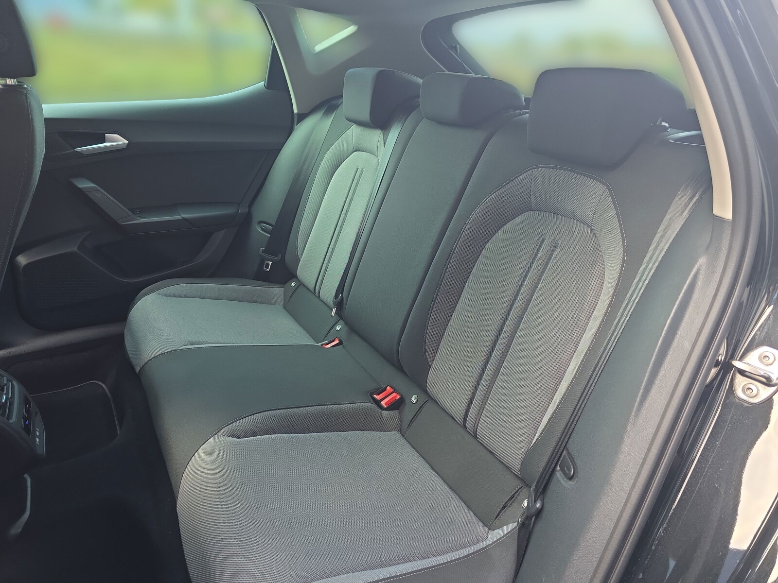 Seat Leon - zdjęcie 24