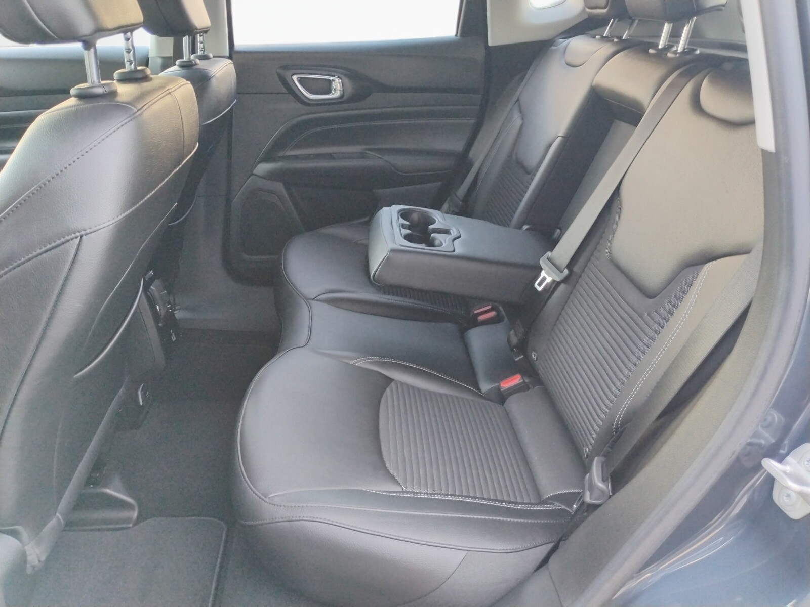 Jeep Compass - zdjęcie 13