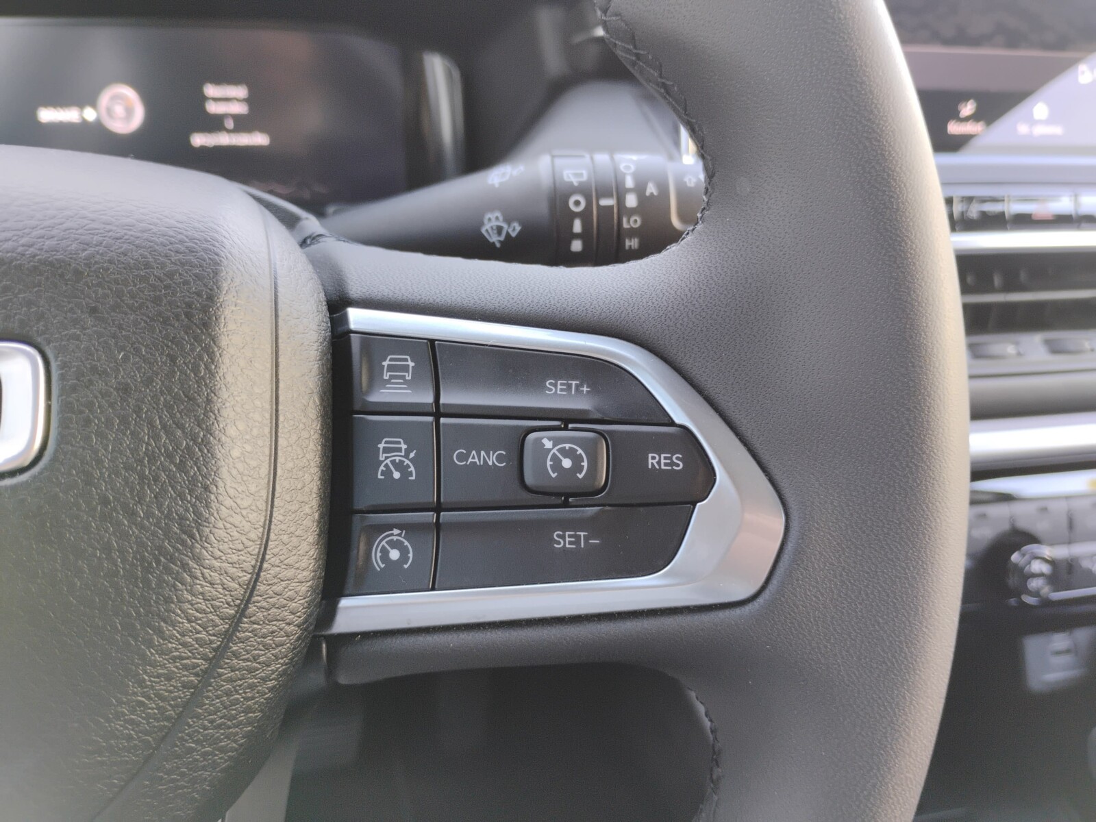 Jeep Compass - zdjęcie 23