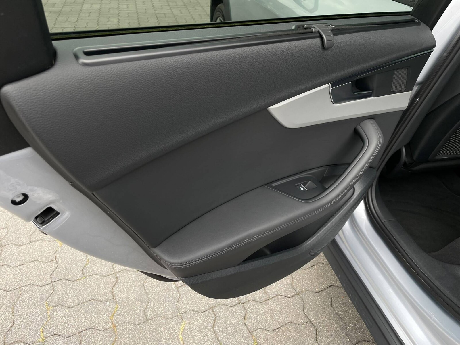 Audi A4 allroad quattro - zdjęcie 11