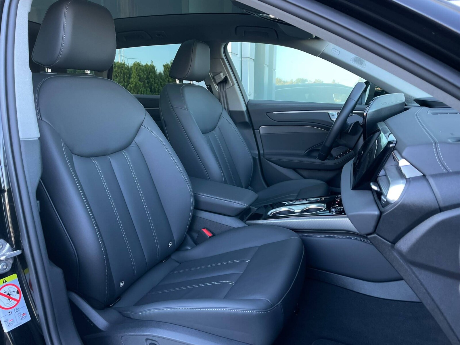 Audi A6 Avant - zdjęcie 24