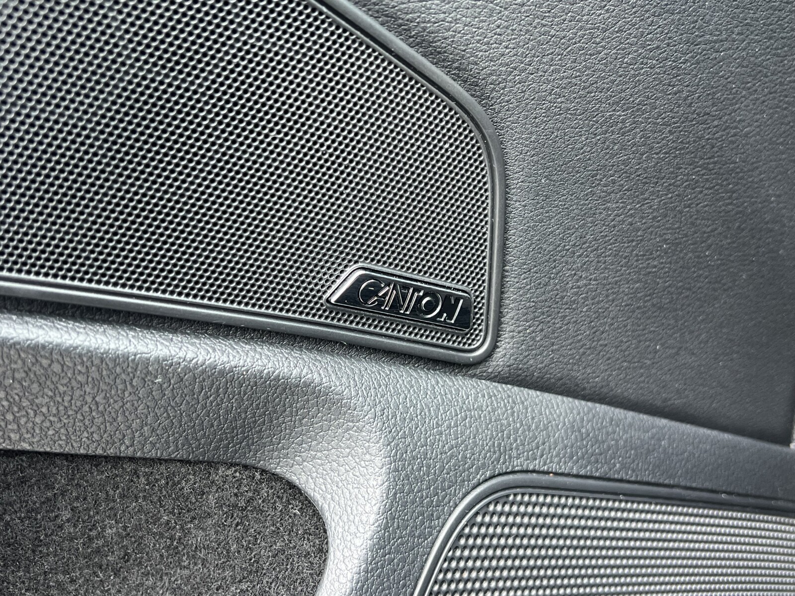 Škoda Superb Combi - zdjęcie 10