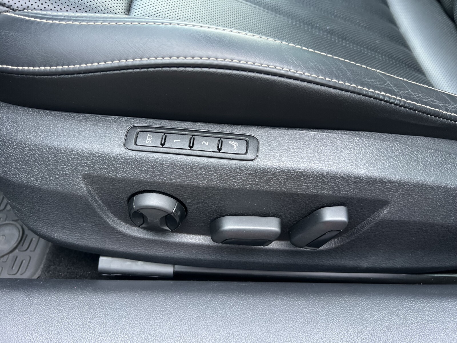 Škoda Superb Combi - zdjęcie 26