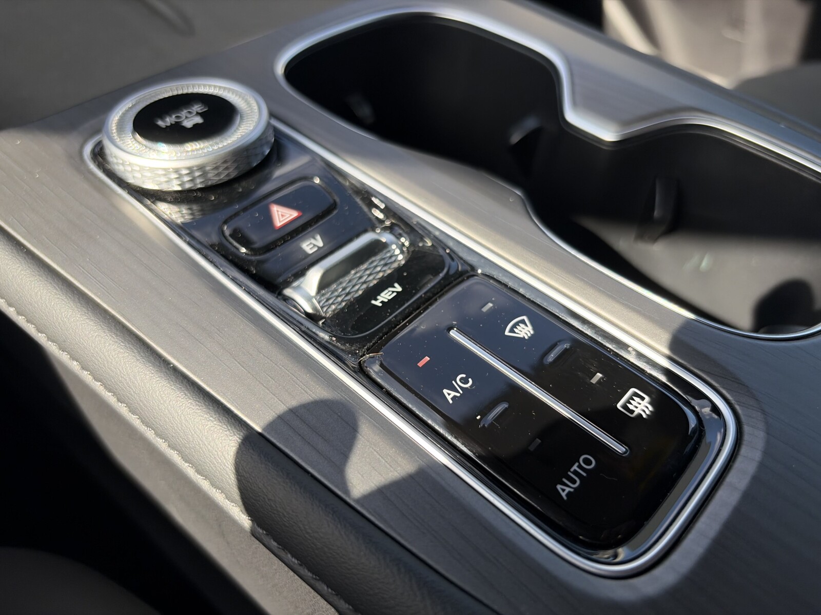 Chery Tiggo 8 PHEV - zdjęcie 26